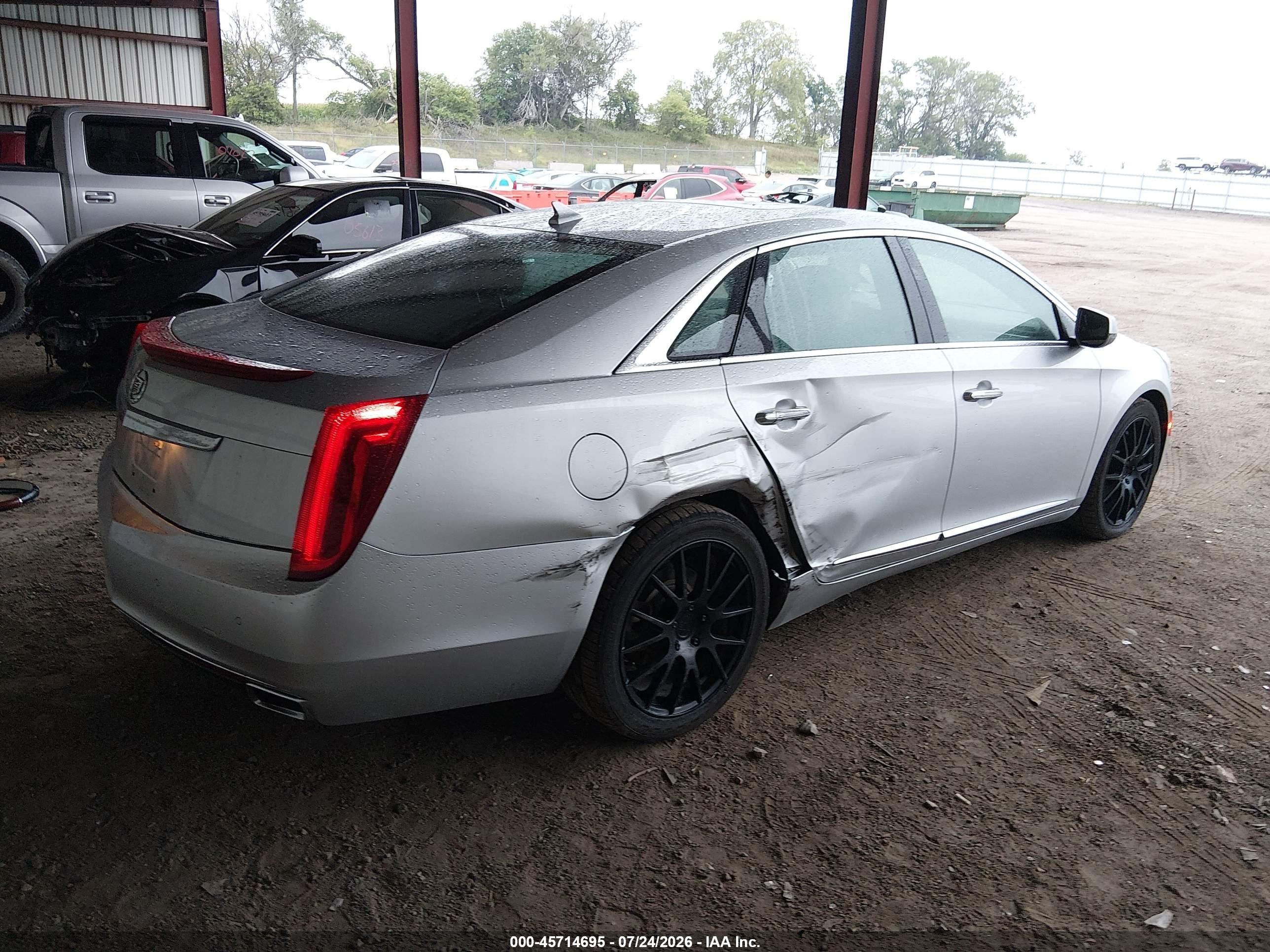2014 Cadillac Xts Luxury Silver vin: 2G61N5S33E9150212