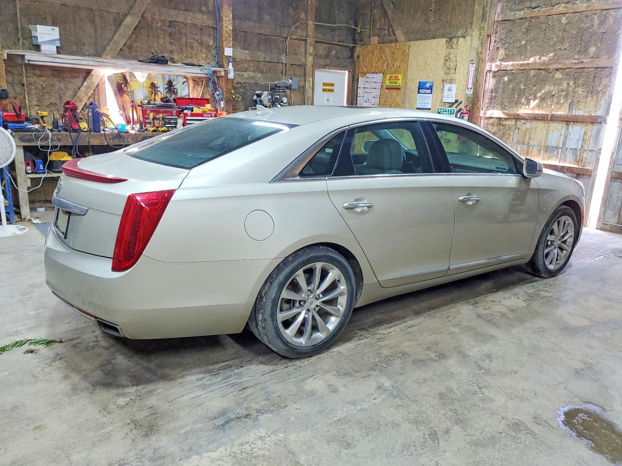 2014 Cadillac Xts Luxury Collection Cream vin: 2G61N5S35E9292593