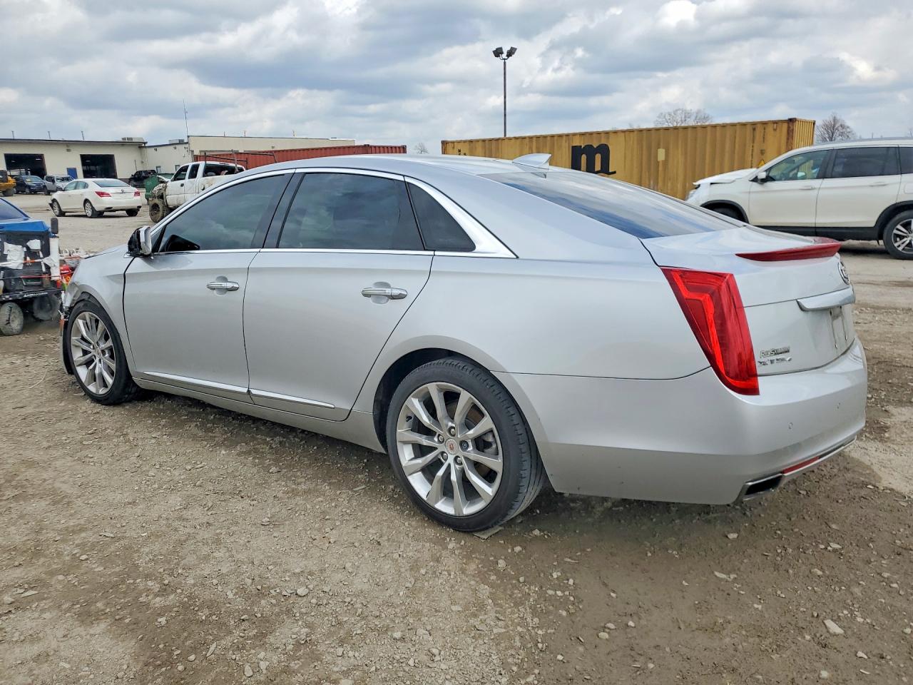 2015 Cadillac Xts Luxury Collection Серебряный vin: 2G61N5S37F9258303