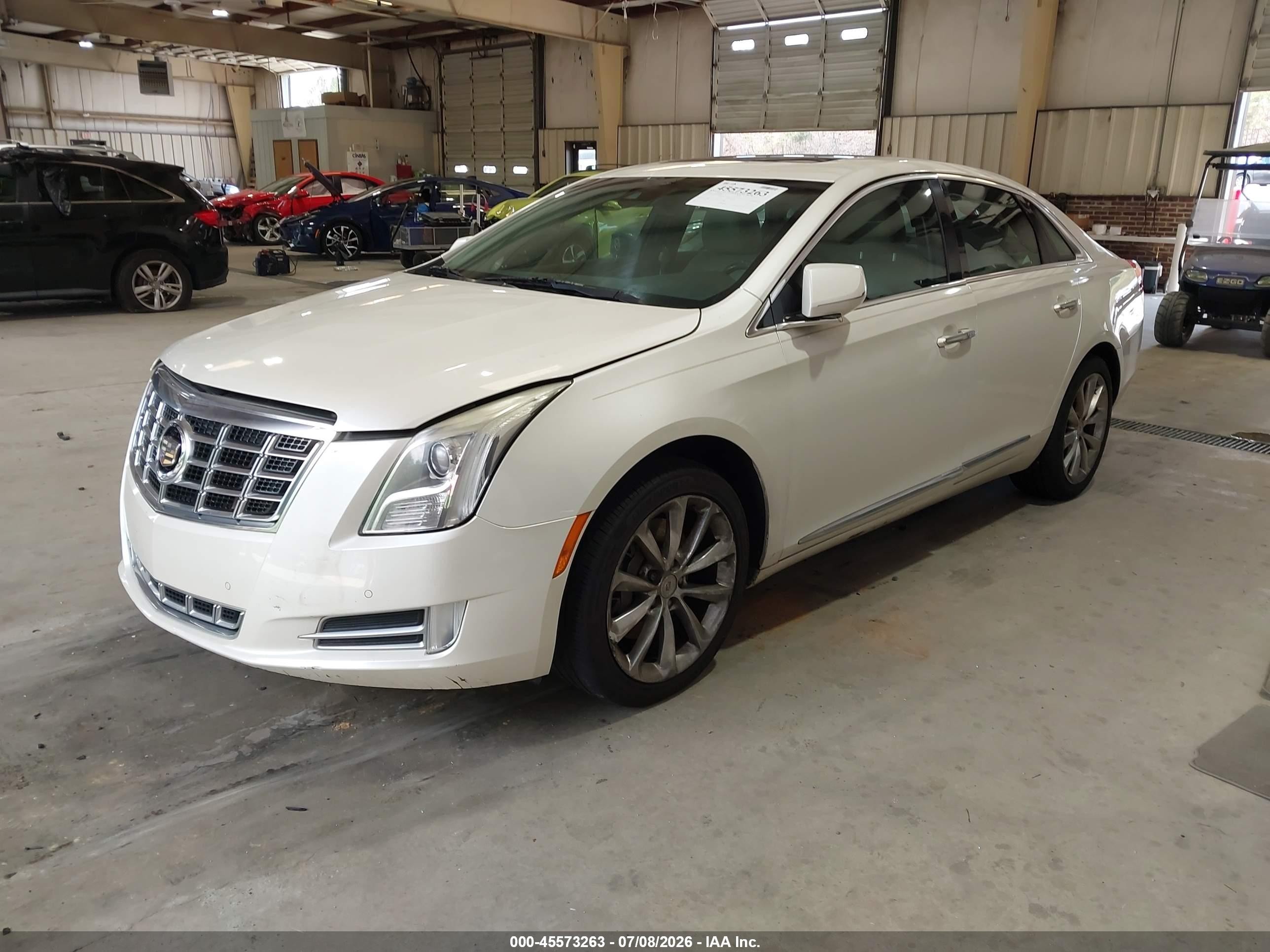2013 Cadillac Xts Luxury White vin: 2G61P5S30D9129763