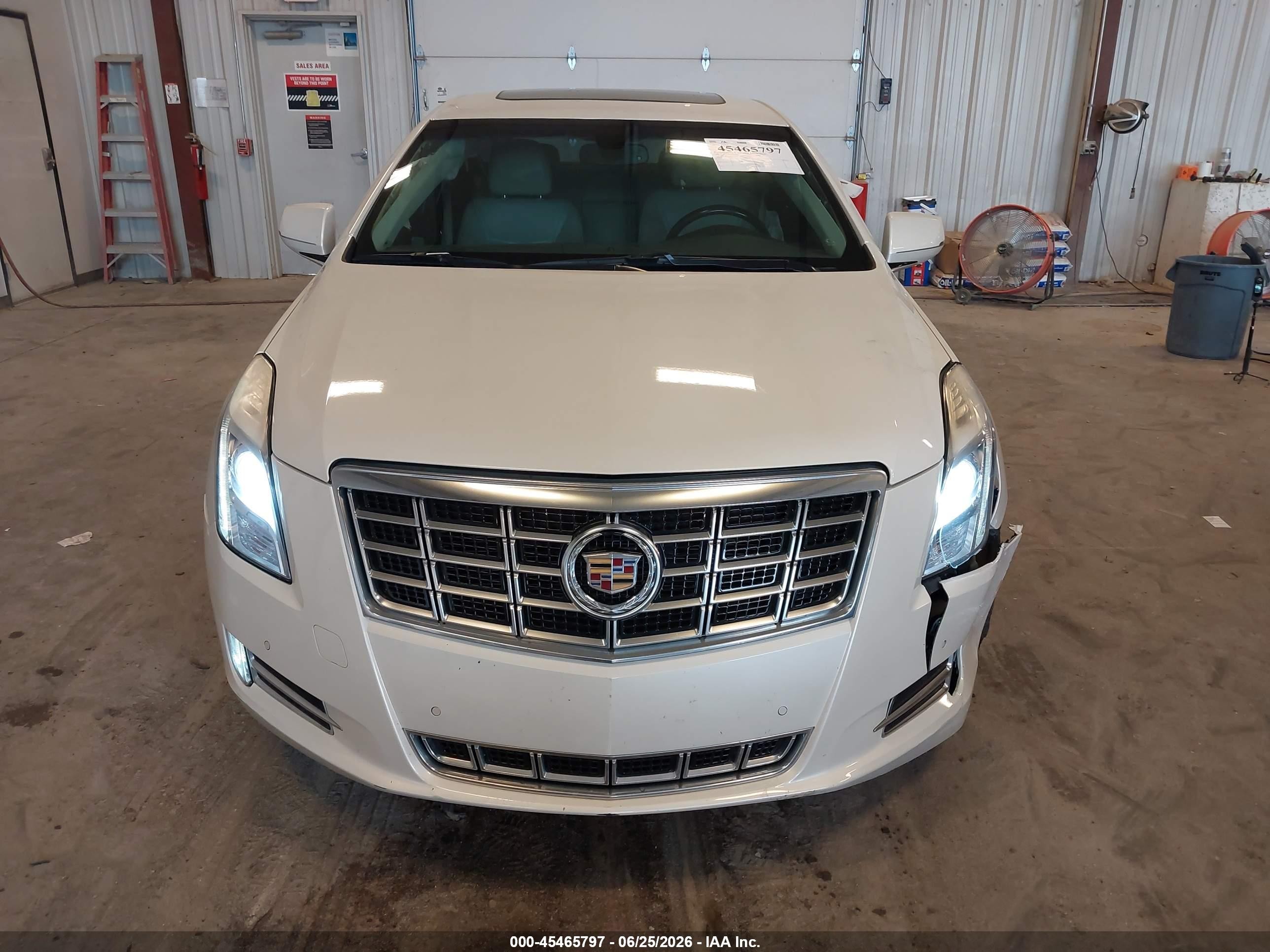 2013 Cadillac Xts Luxury White vin: 2G61P5S30D9159698