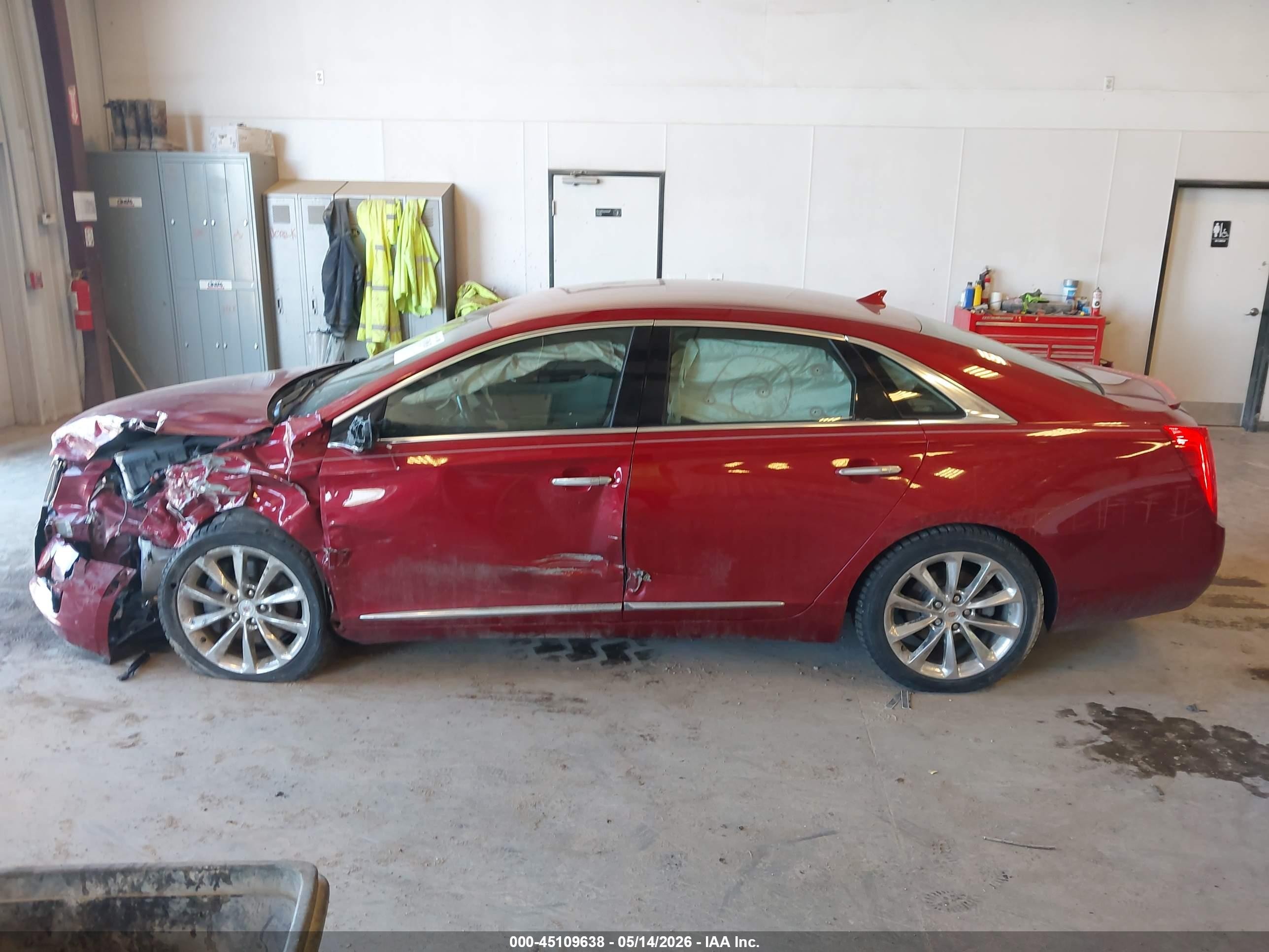 2013 Cadillac Xts Luxury Красный vin: 2G61P5S30D9215512