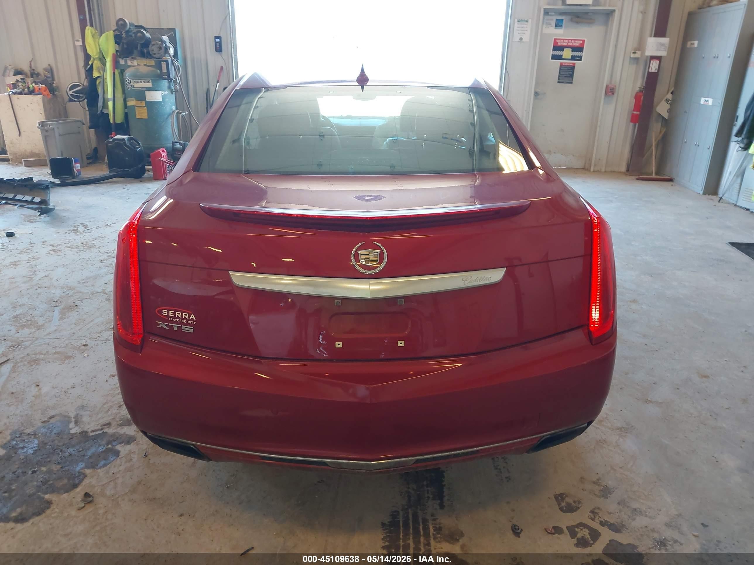 2013 Cadillac Xts Luxury Красный vin: 2G61P5S30D9215512