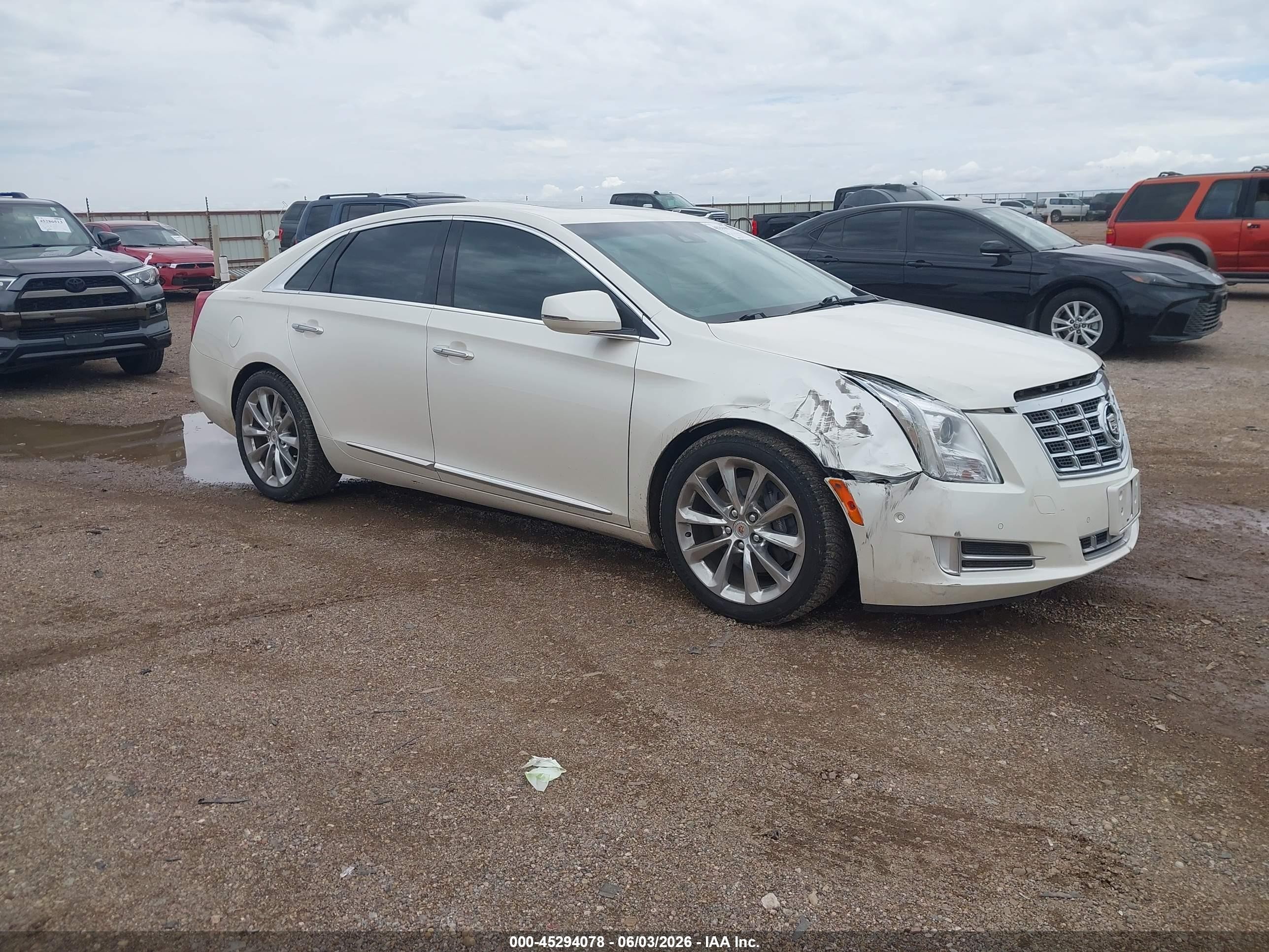 2014 Cadillac Xts Premium White vin: 2G61P5S30E9167107
