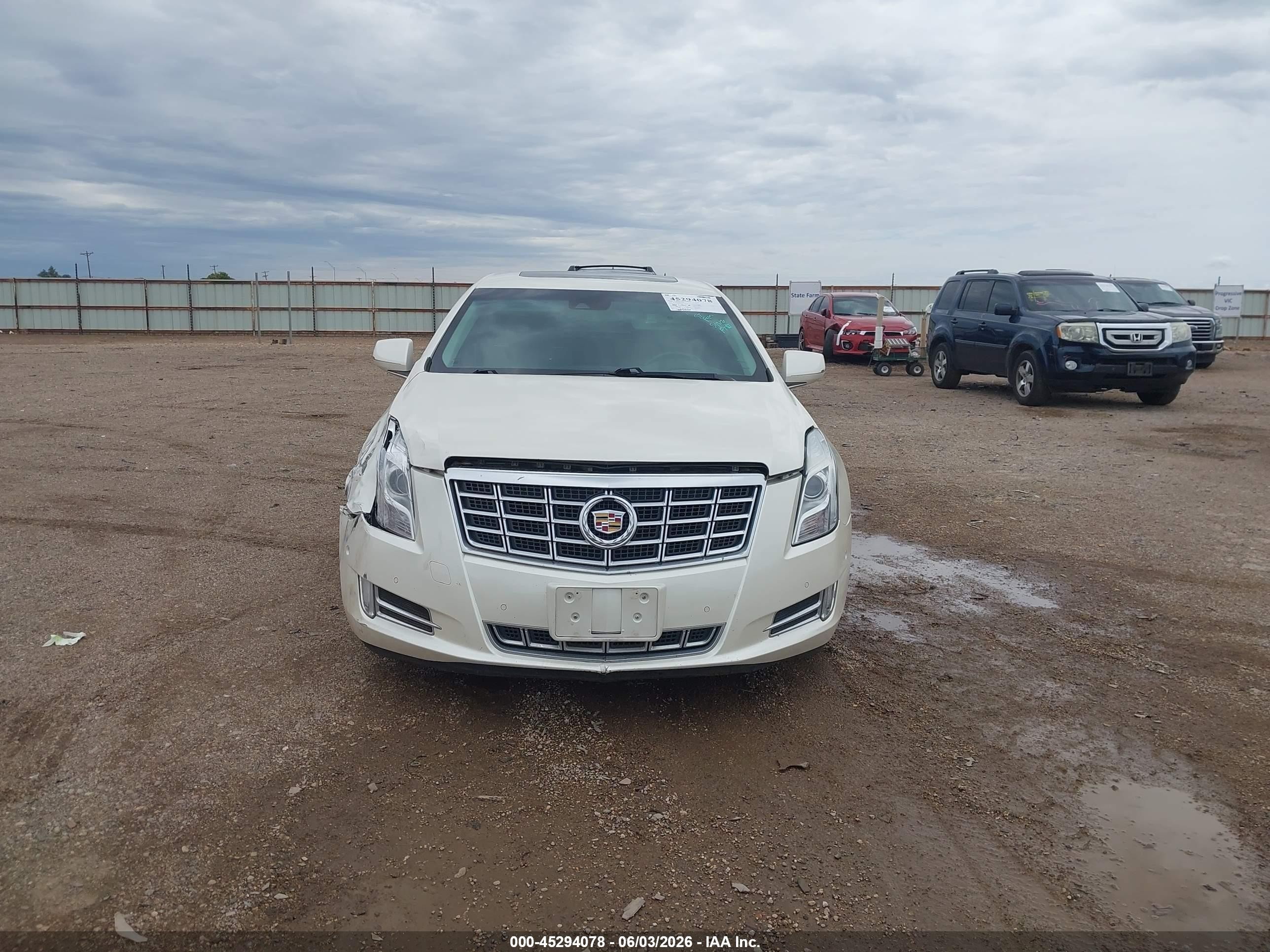 2014 Cadillac Xts Premium White vin: 2G61P5S30E9167107