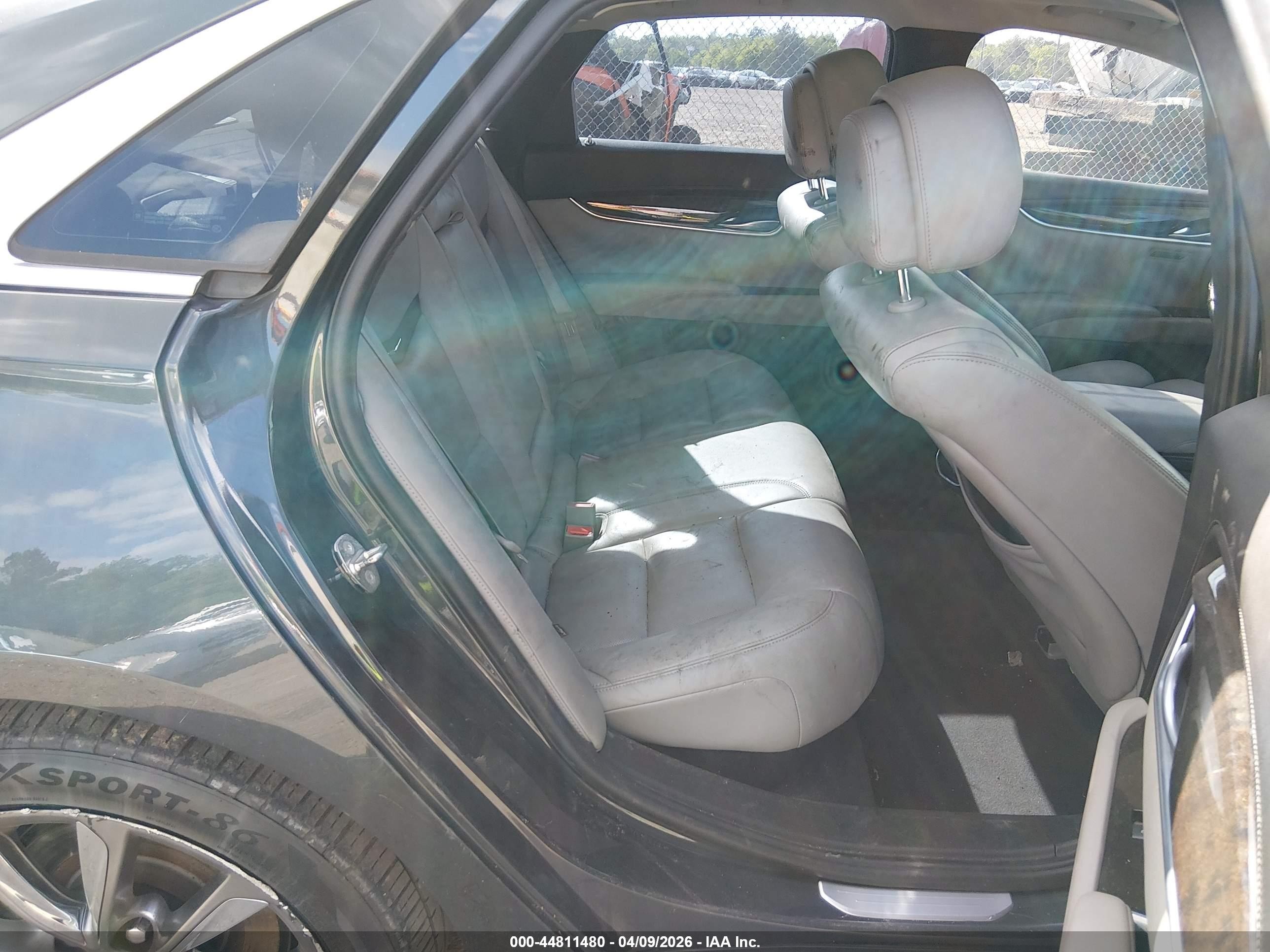 2013 Cadillac Xts Luxury Black vin: 2G61P5S31D9101549