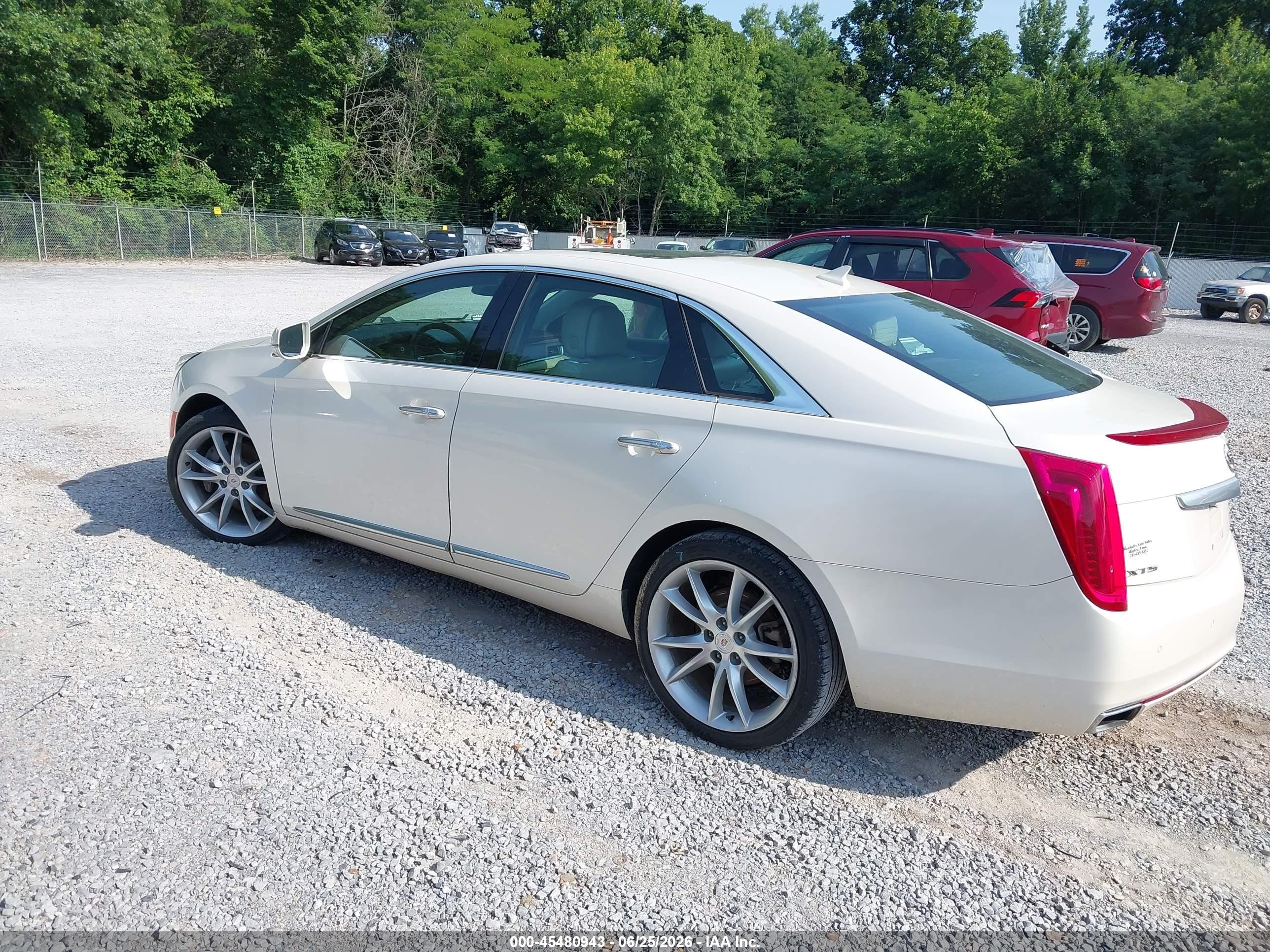 2014 Cadillac Xts Premium Белый vin: 2G61P5S31E9189536