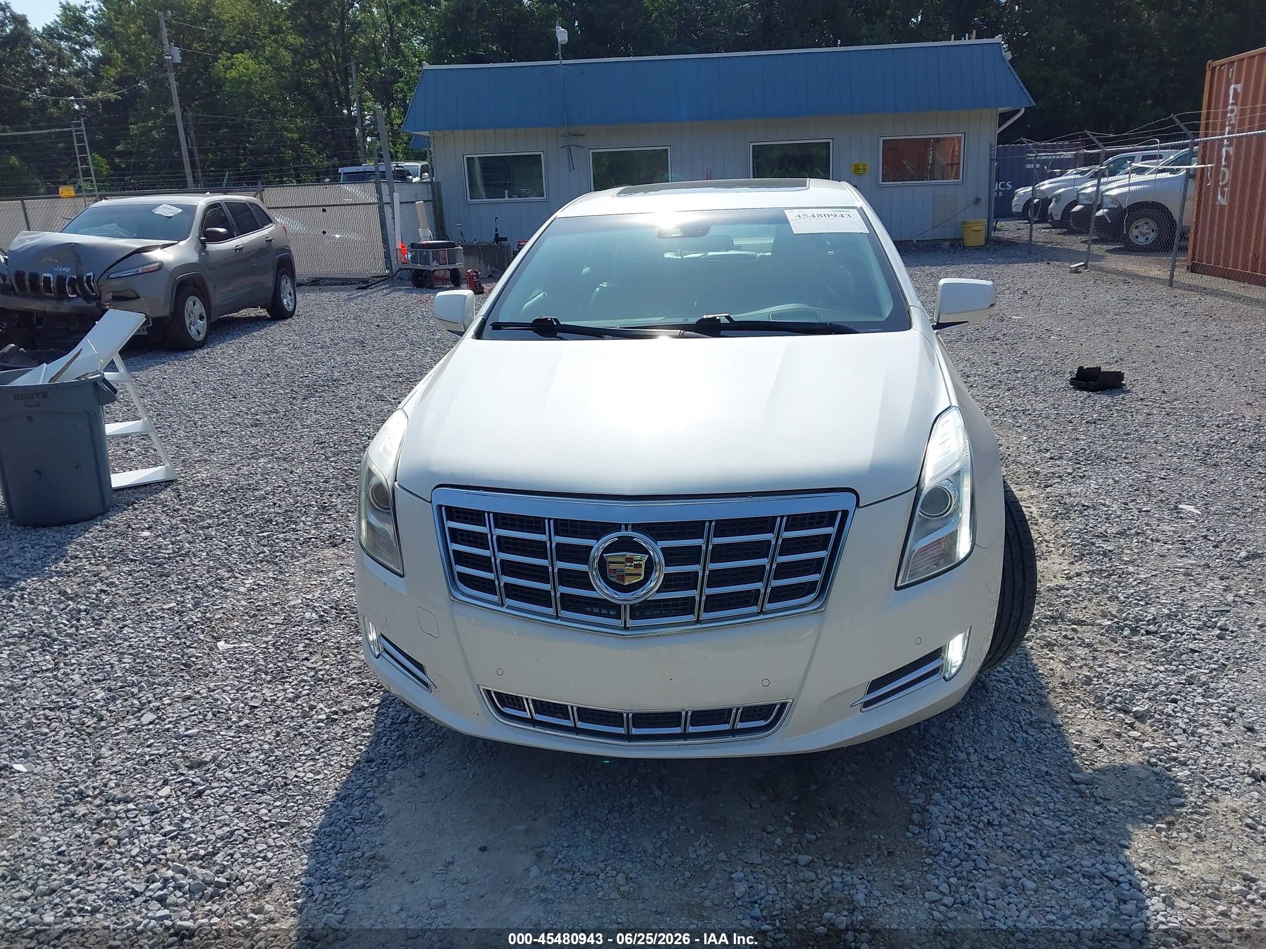 2014 Cadillac Xts Premium Белый vin: 2G61P5S31E9189536