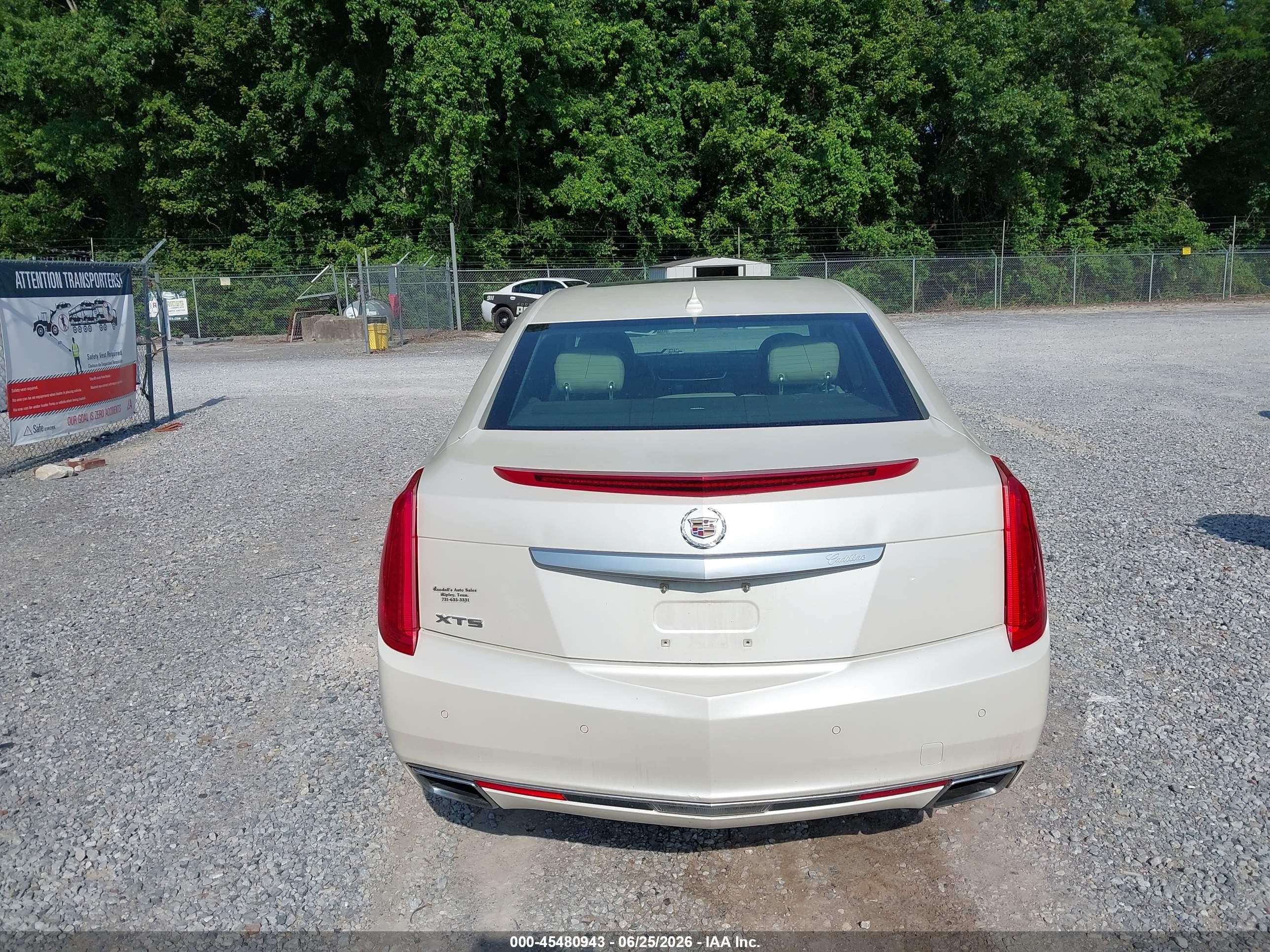 2014 Cadillac Xts Premium Белый vin: 2G61P5S31E9189536