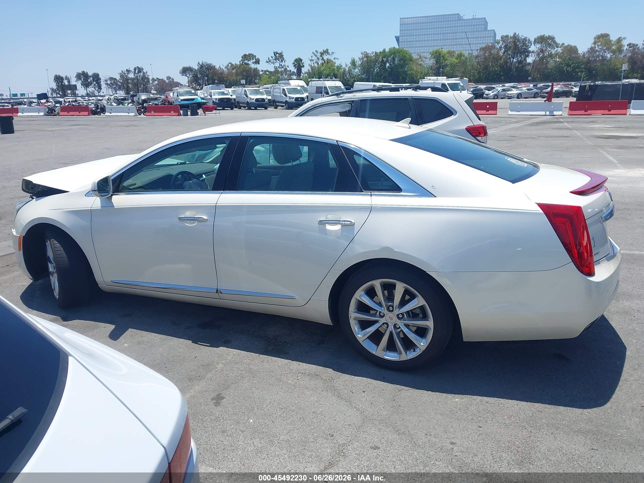 2013 Cadillac Xts Luxury Cream vin: 2G61P5S32D9170458