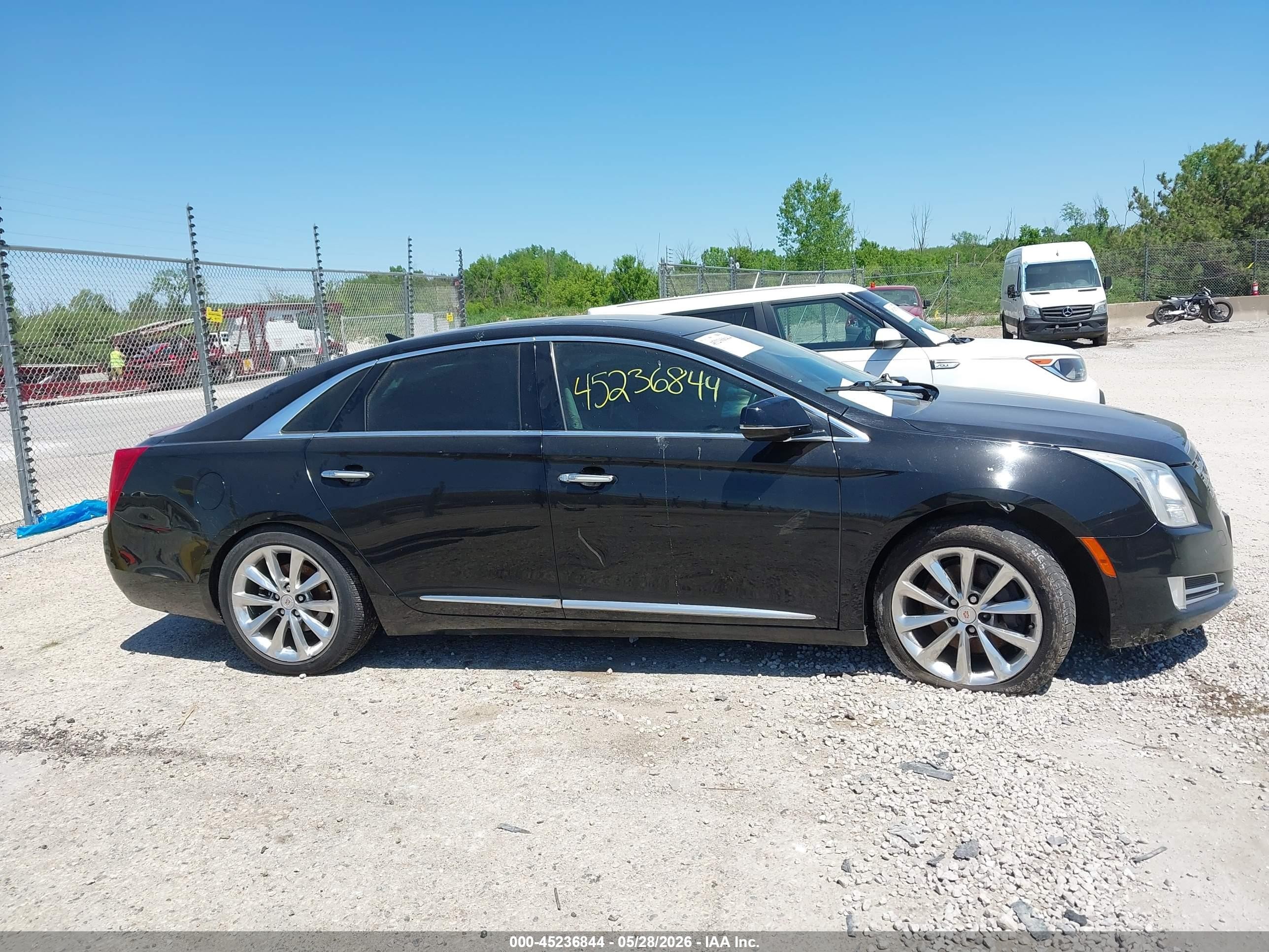 2013 Cadillac Xts Luxury Black vin: 2G61P5S32D9185977