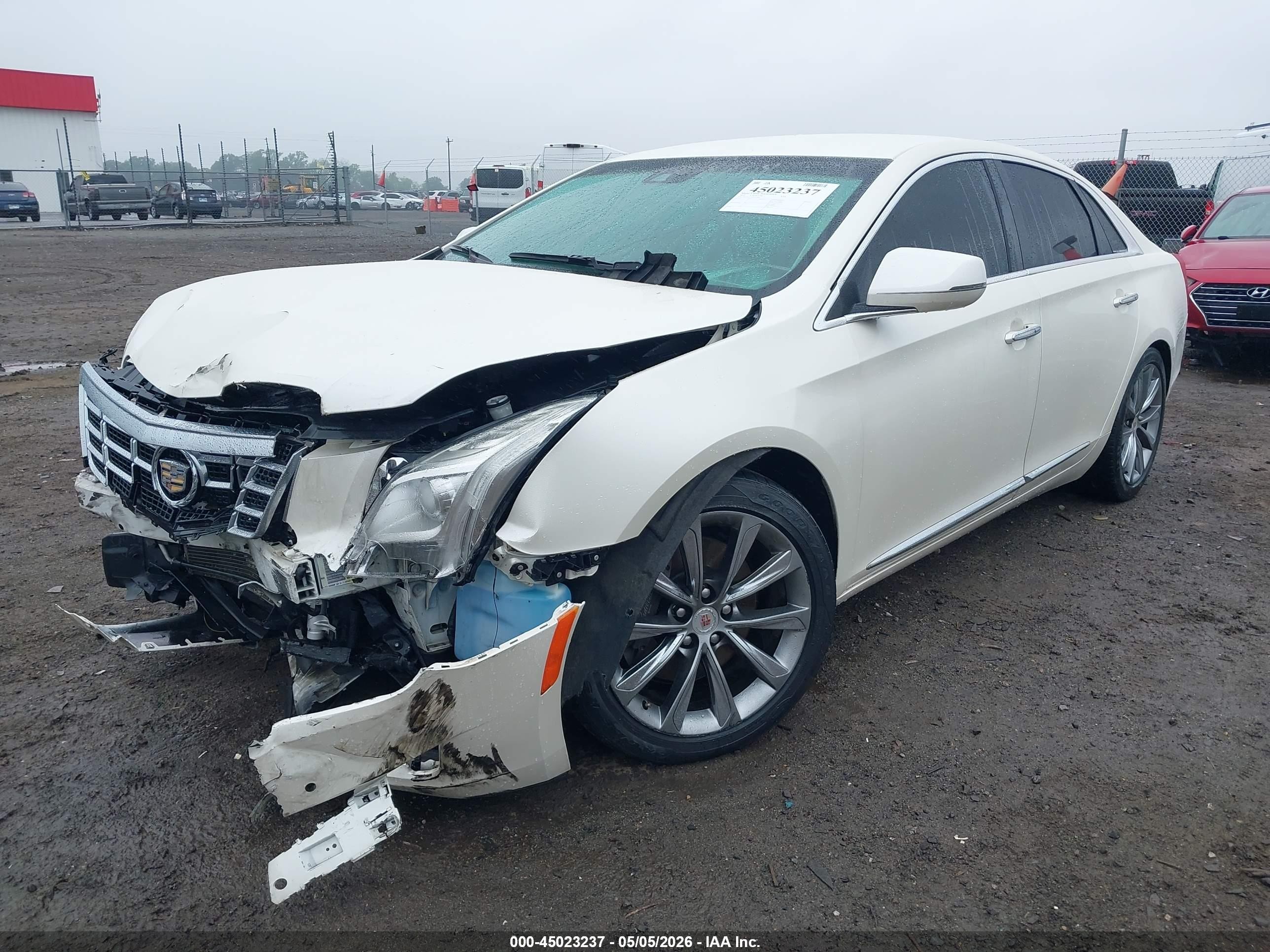 2013 Cadillac Xts Luxury Белый vin: 2G61P5S32D9217908