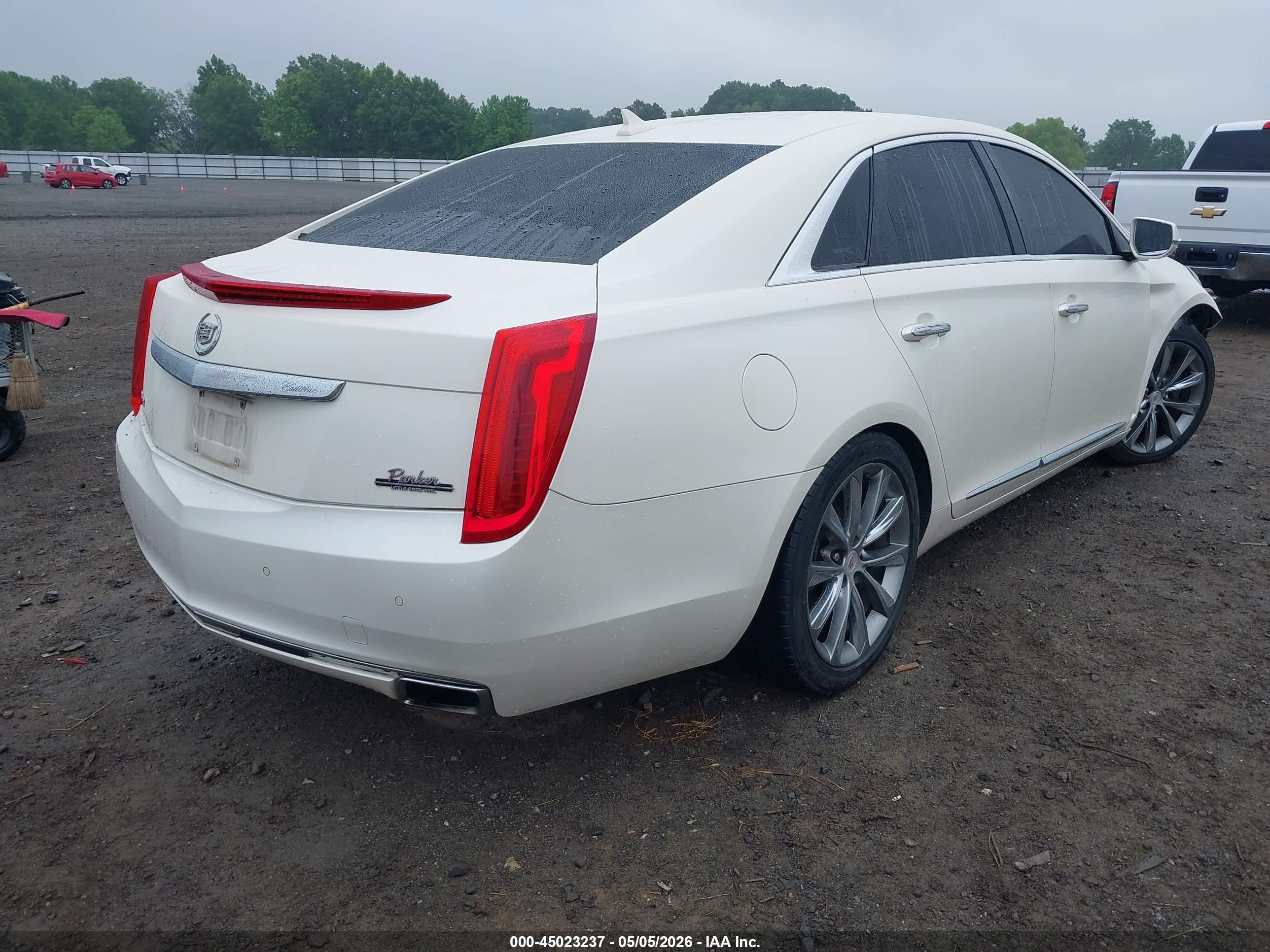 2013 Cadillac Xts Luxury Белый vin: 2G61P5S32D9217908