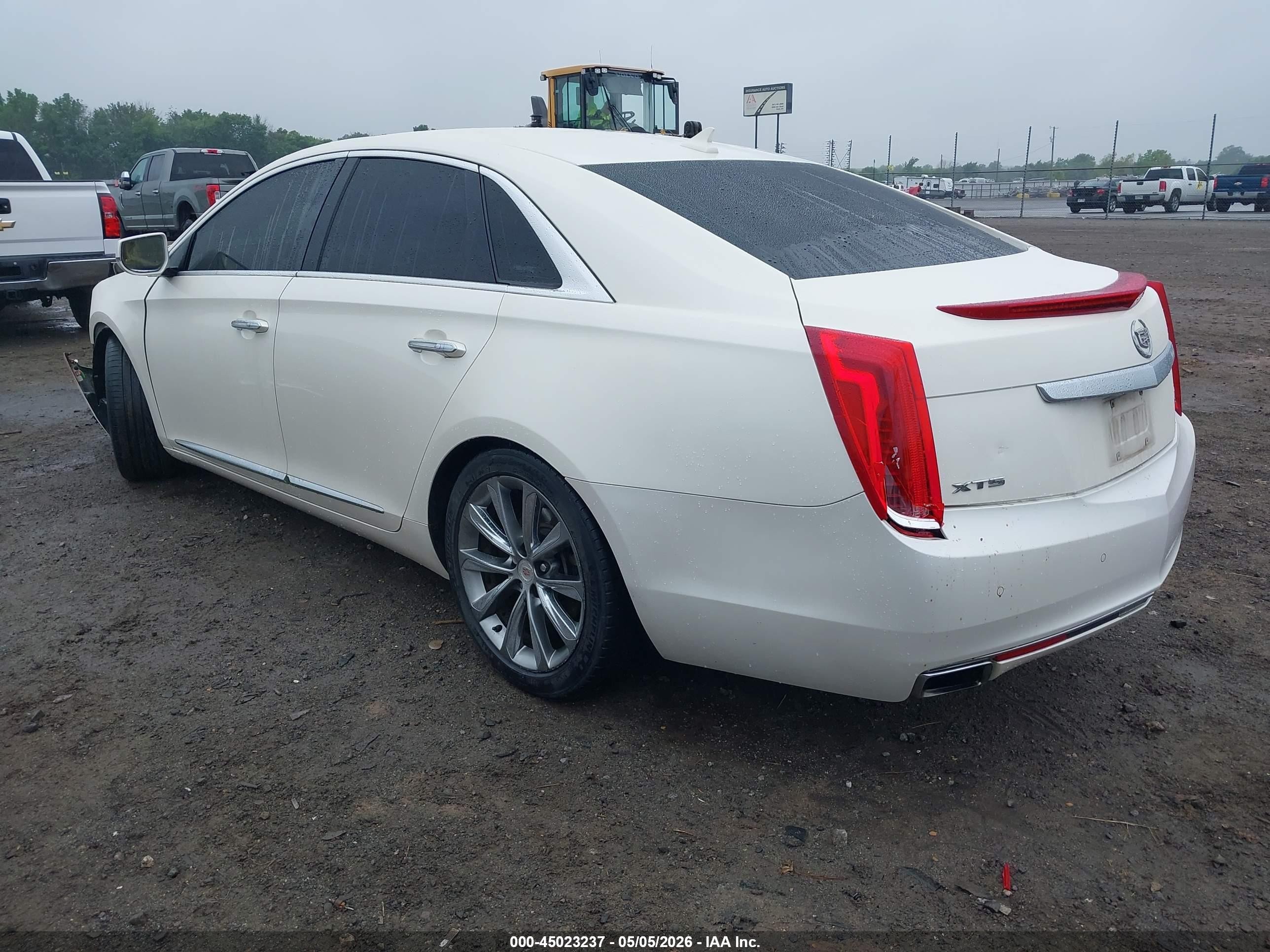 2013 Cadillac Xts Luxury Белый vin: 2G61P5S32D9217908