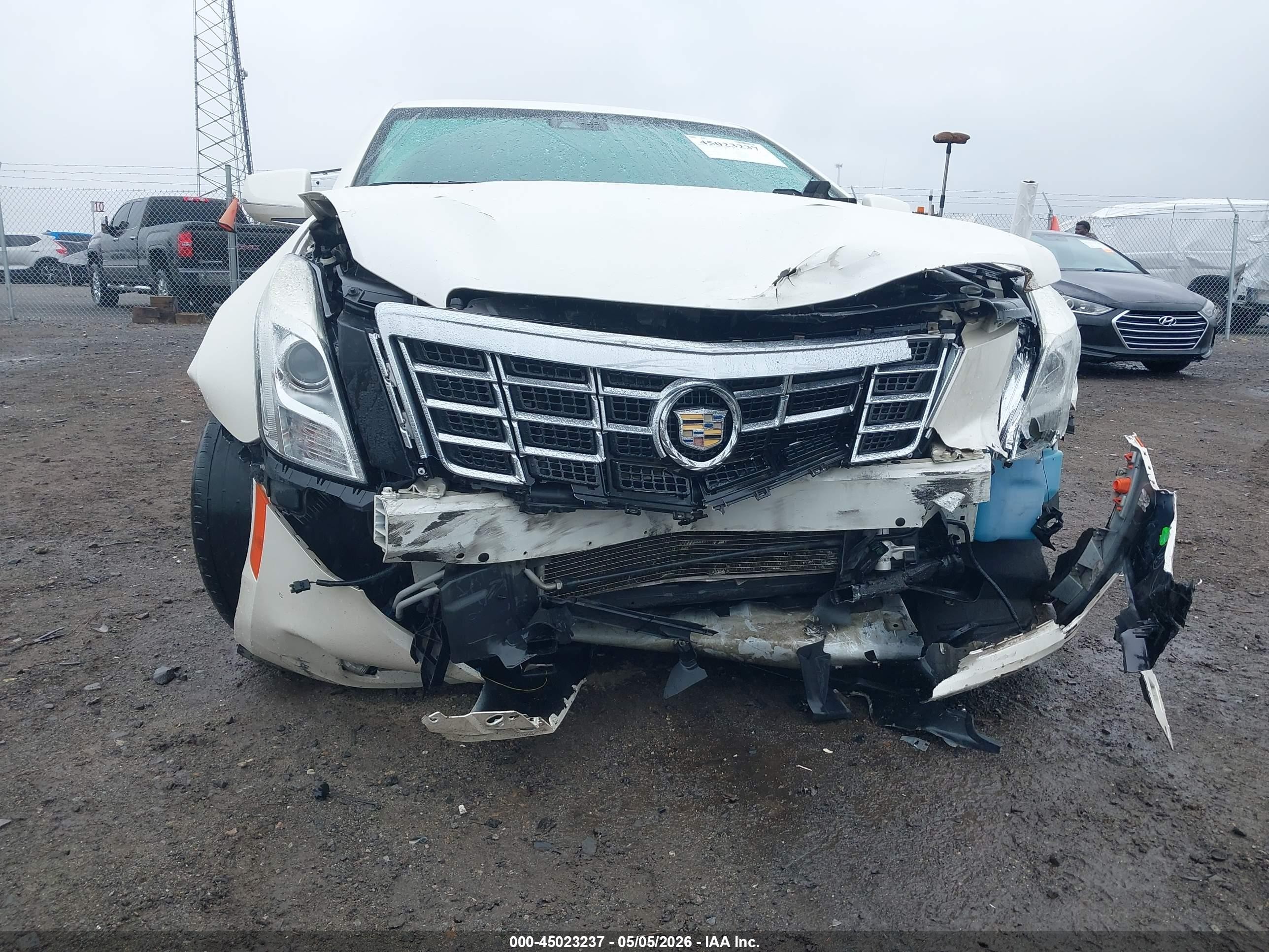 2013 Cadillac Xts Luxury Белый vin: 2G61P5S32D9217908