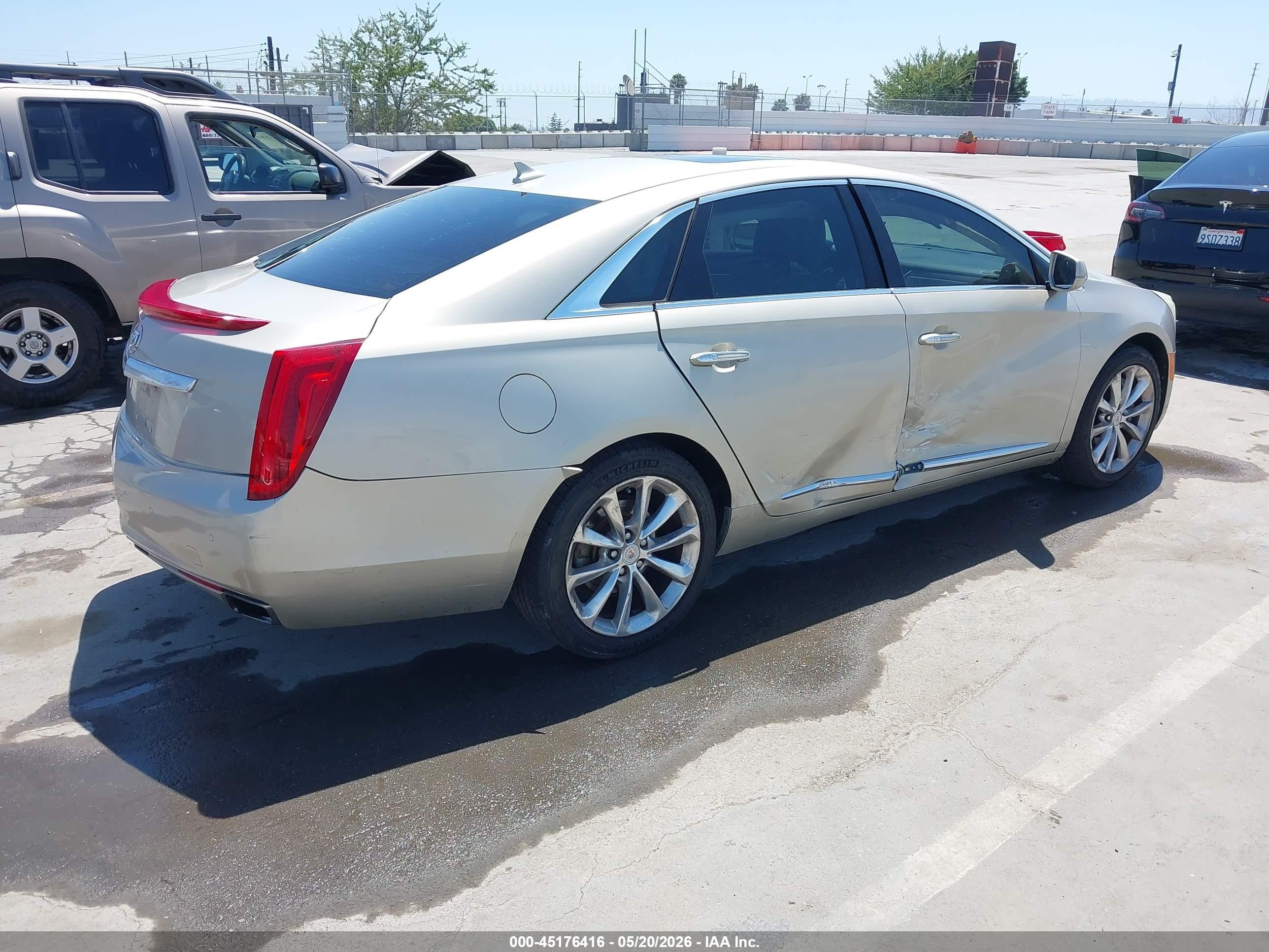 2013 Cadillac Xts Luxury Gold vin: 2G61P5S33D9141048