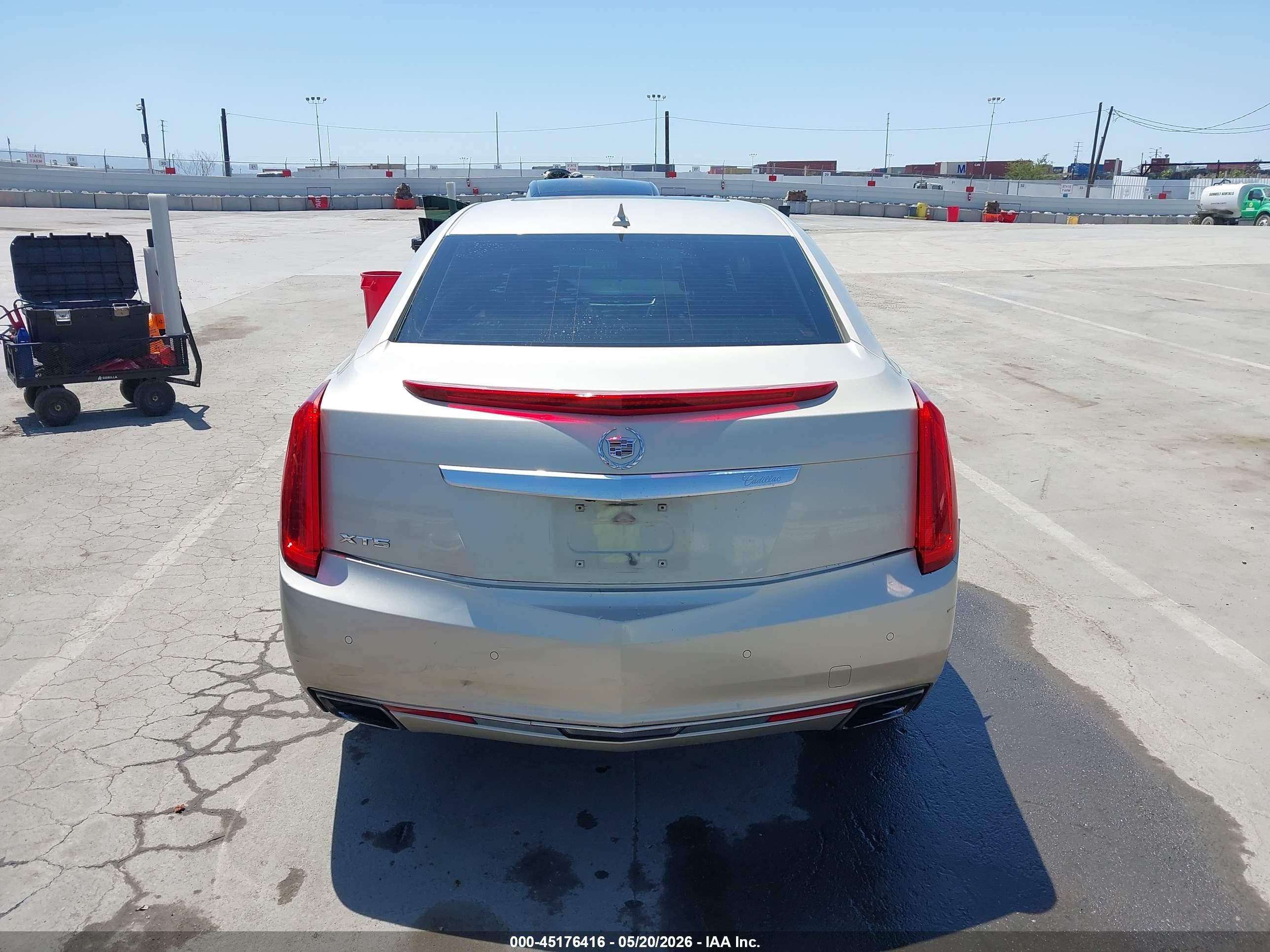 2013 Cadillac Xts Luxury Gold vin: 2G61P5S33D9141048