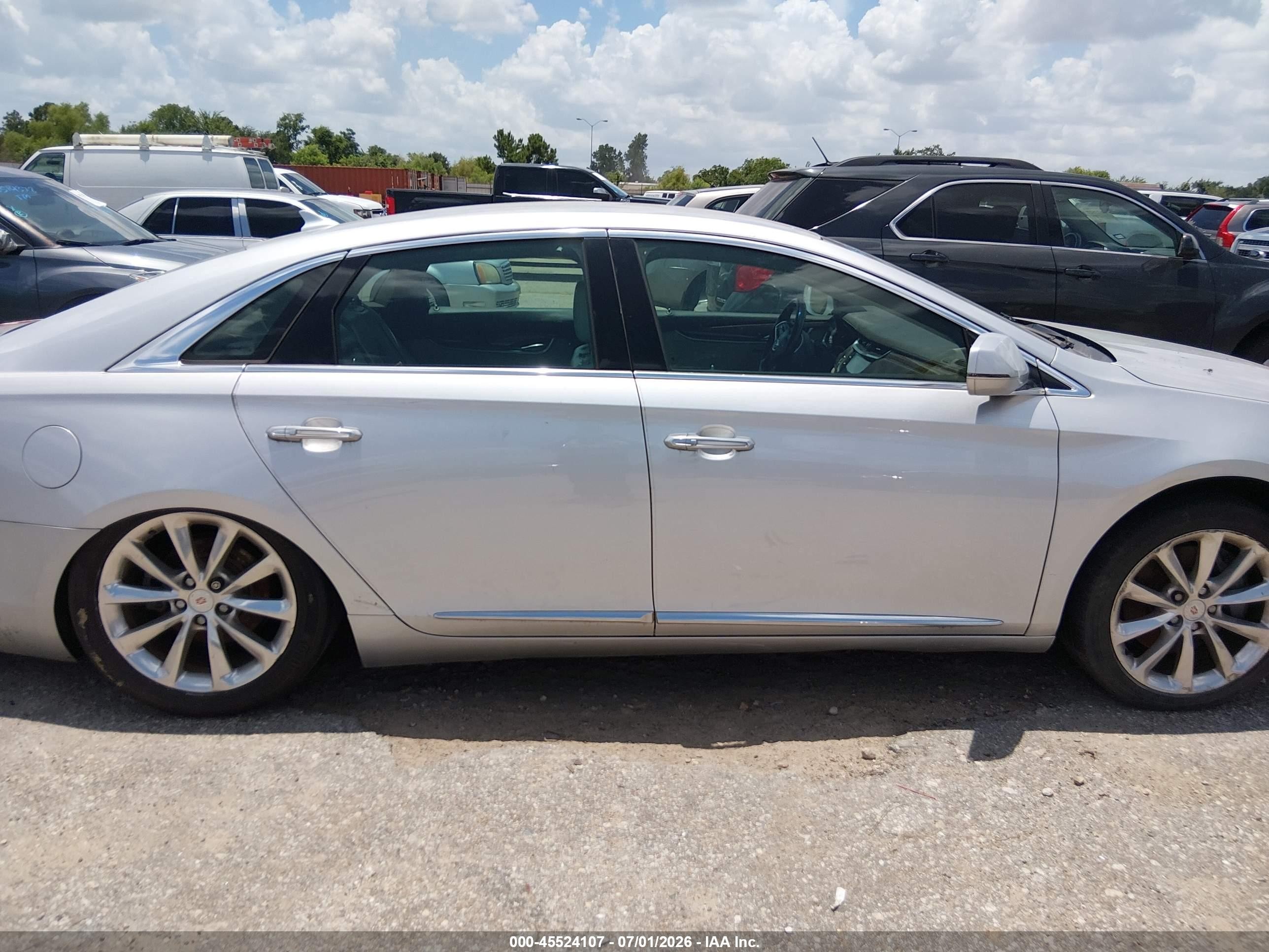 2013 Cadillac Xts Luxury Silver vin: 2G61P5S34D9218476