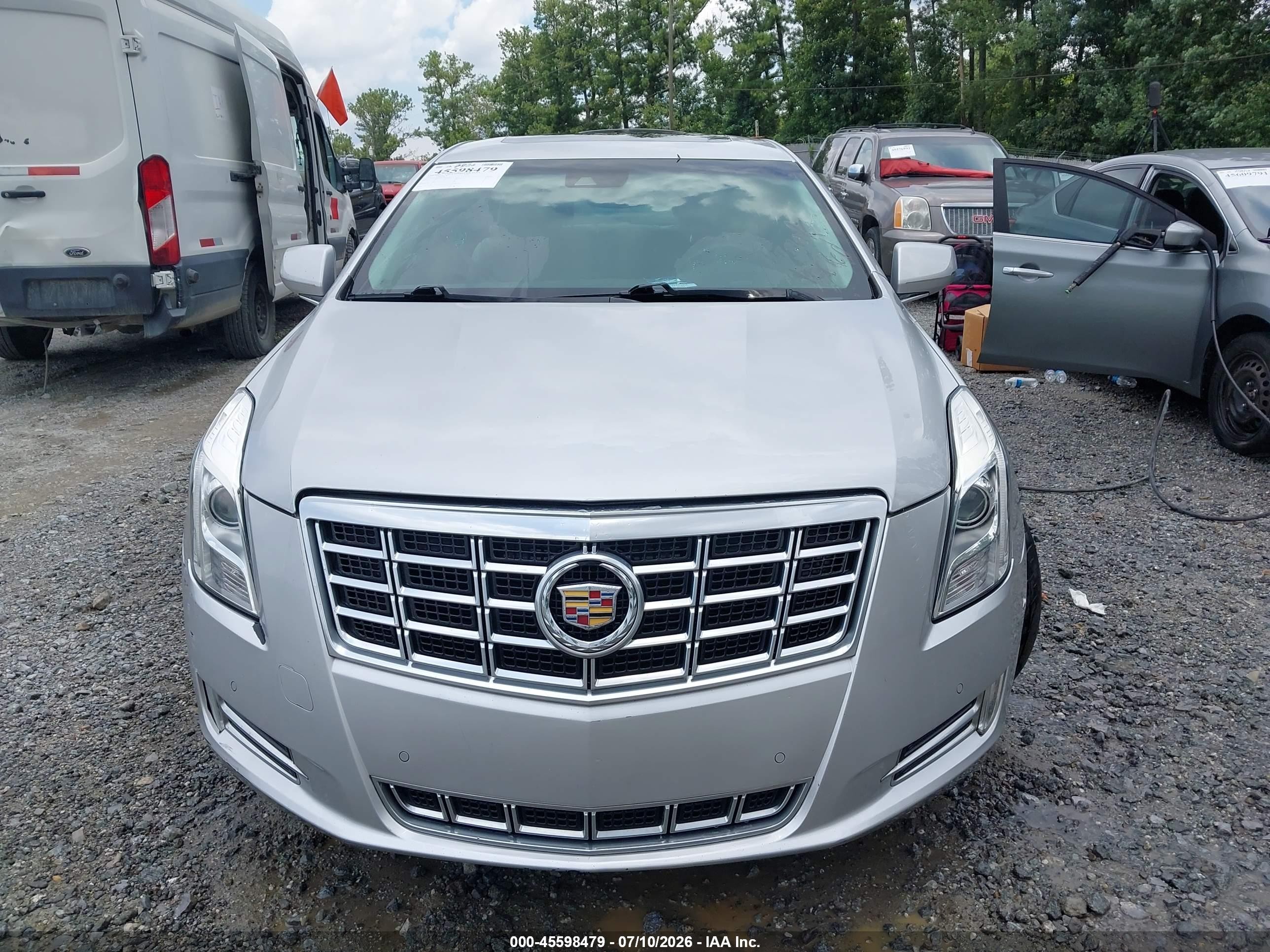 2013 Cadillac Xts Luxury Silver vin: 2G61P5S35D9161589