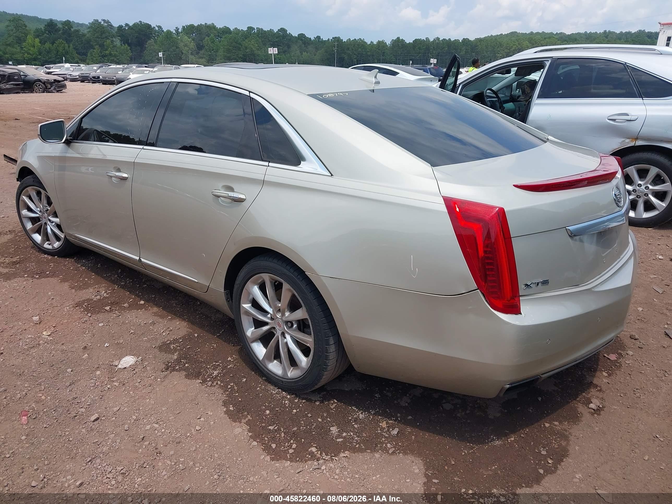 2013 Cadillac Xts Luxury Бежевый vin: 2G61P5S35D9237960