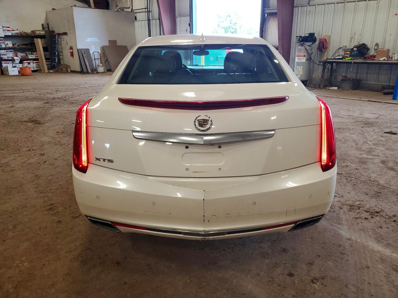 2013 Cadillac Xts Luxury Collection White vin: 2G61P5S36D9115012