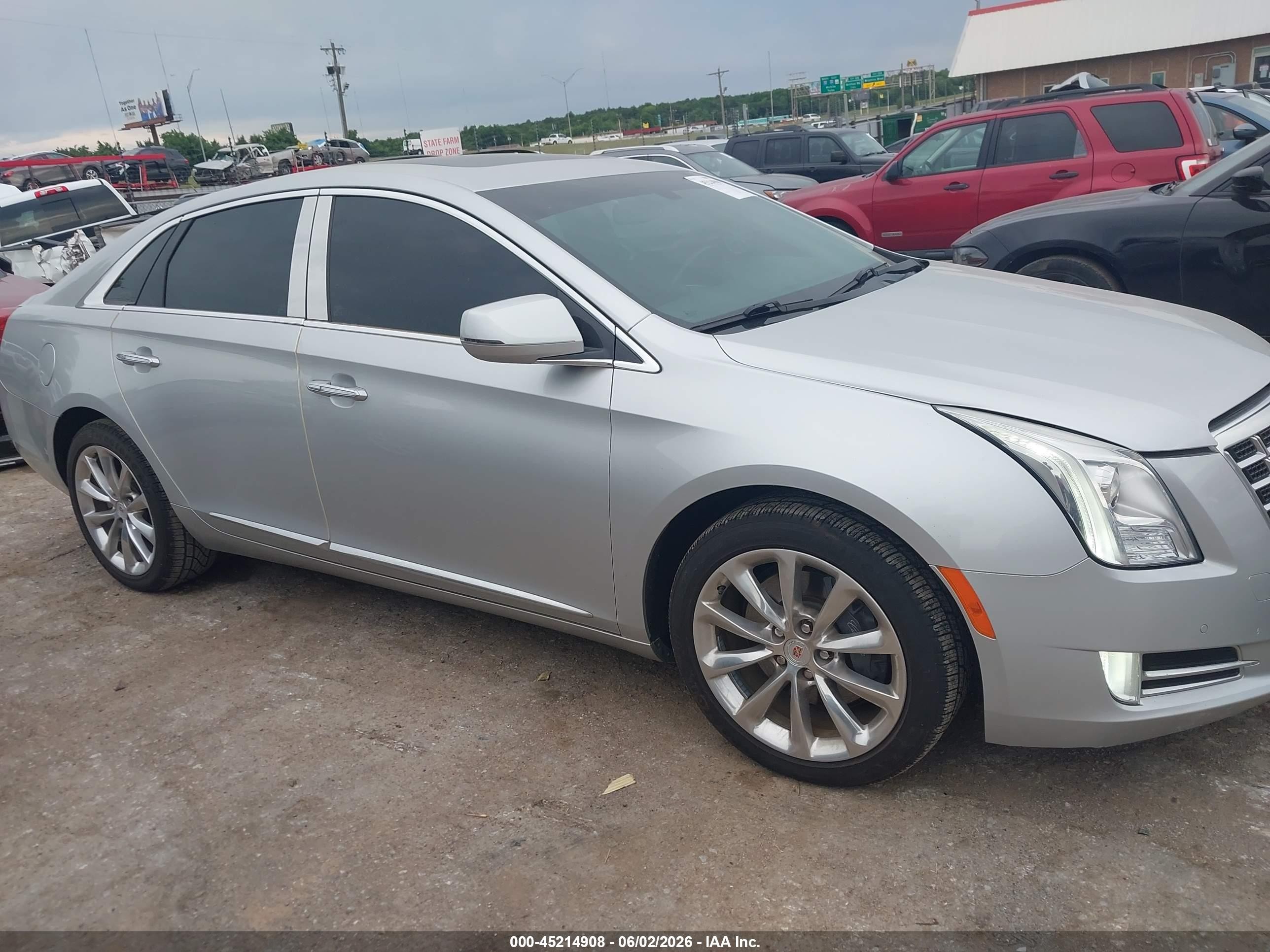2013 Cadillac Xts Luxury Silver vin: 2G61P5S36D9119805