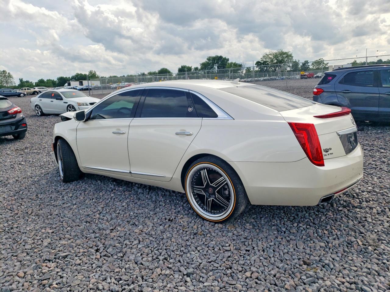 2013 Cadillac Xts Luxury Collection White vin: 2G61P5S36D9192396