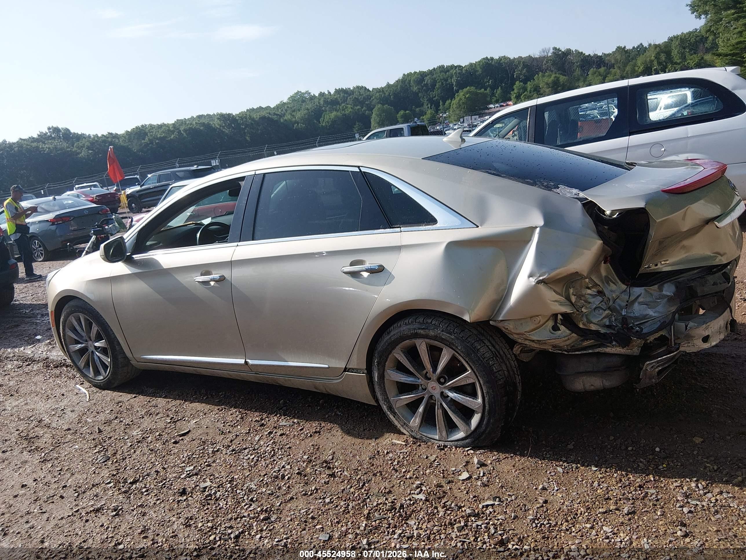 2013 Cadillac Xts Luxury Champagne vin: 2G61P5S36D9231004