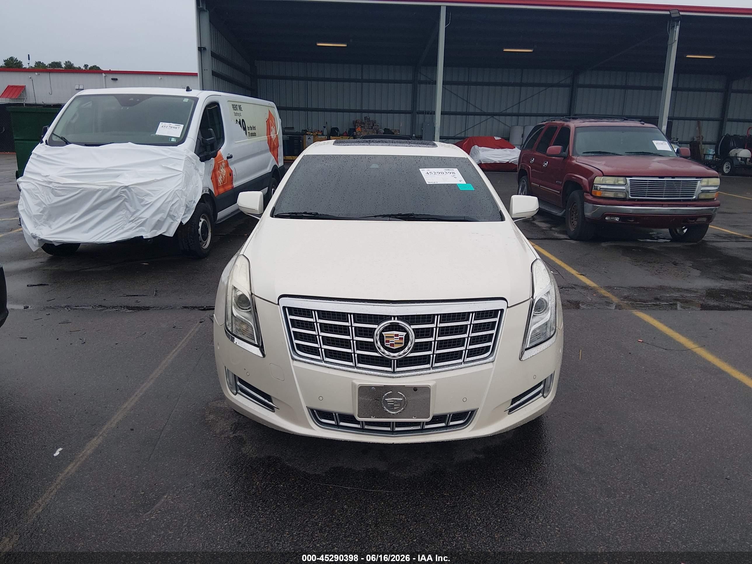 2014 Cadillac Xts Premium White vin: 2G61P5S38E9196581