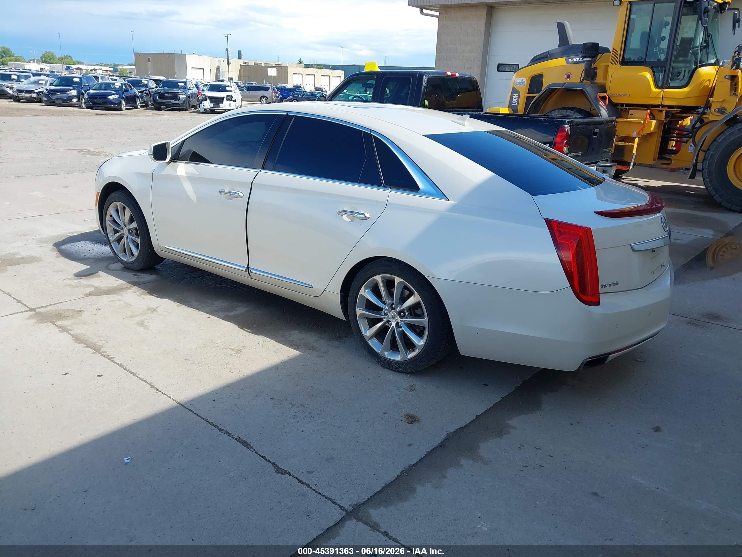 2013 Cadillac Xts Luxury White vin: 2G61P5S39D9103842