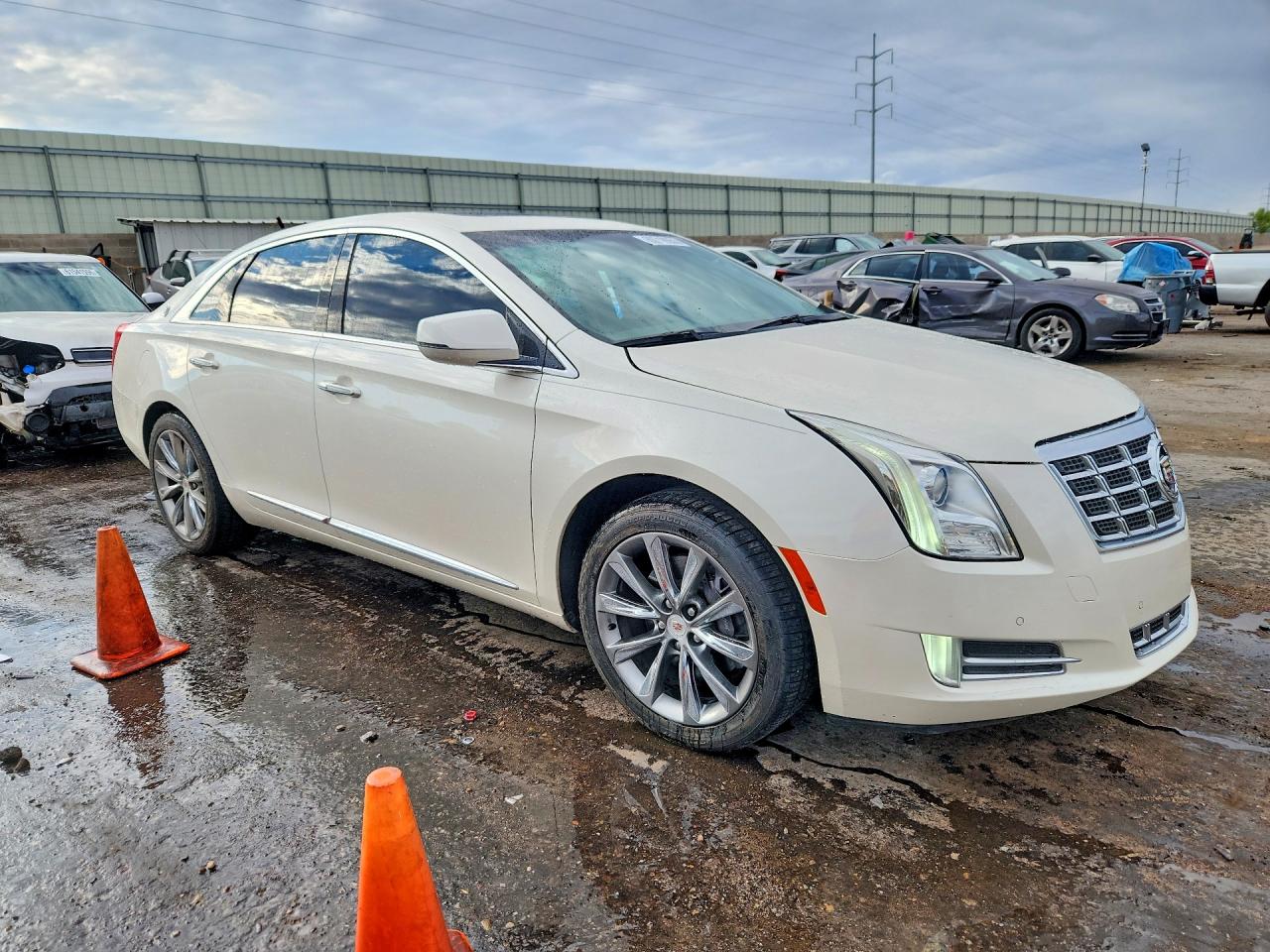 2013 Cadillac Xts Luxury Collection White vin: 2G61P5S39D9174703
