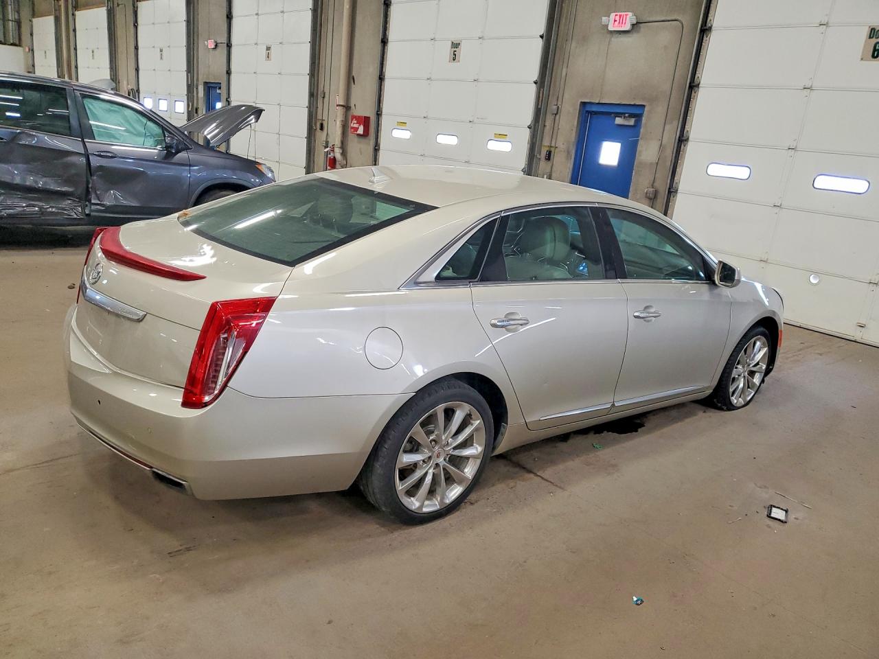 2013 Cadillac Xts Luxury Collection Beige vin: 2G61P5S39D9194174