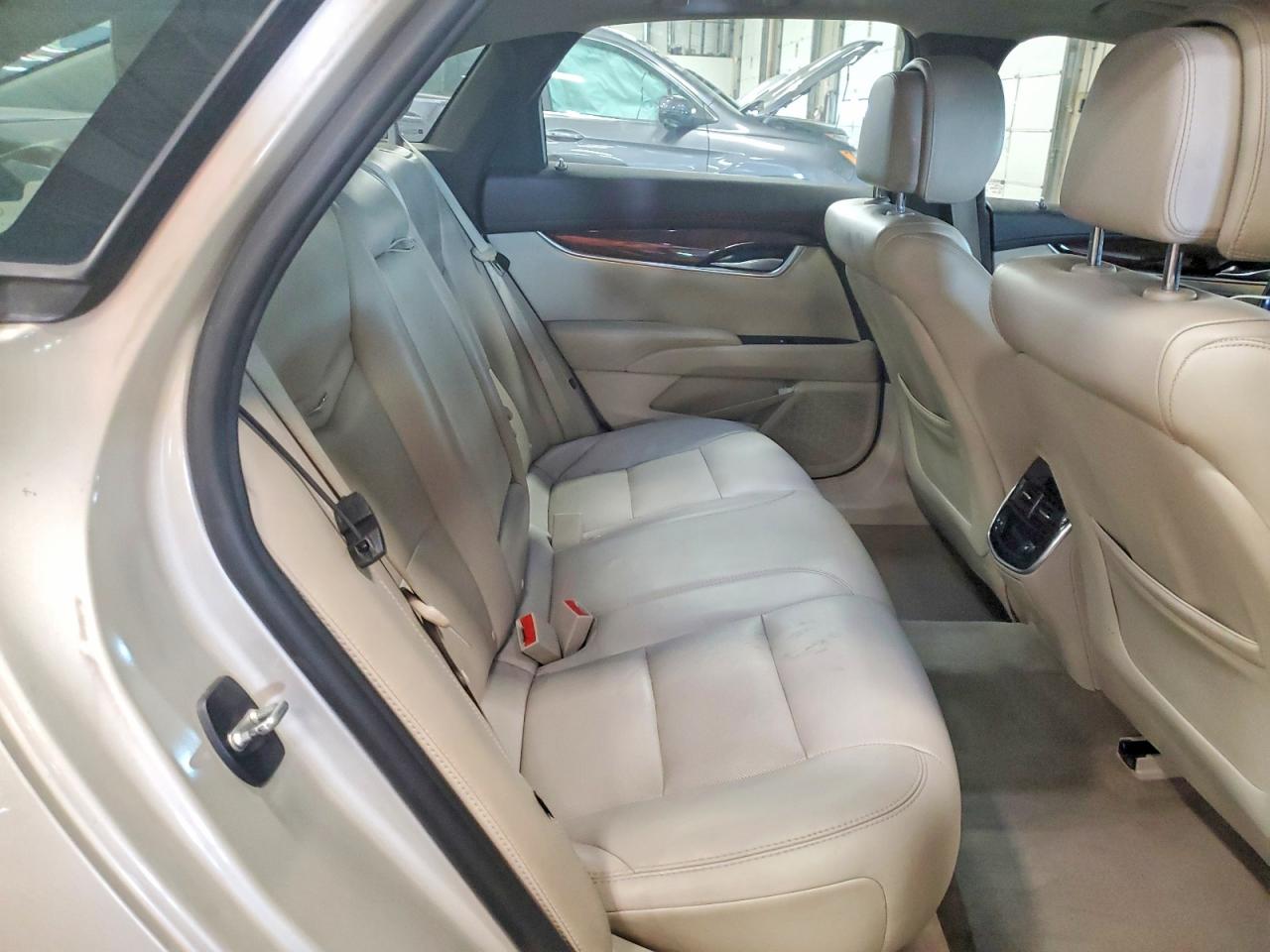 2013 Cadillac Xts Luxury Collection Beige vin: 2G61P5S39D9194174