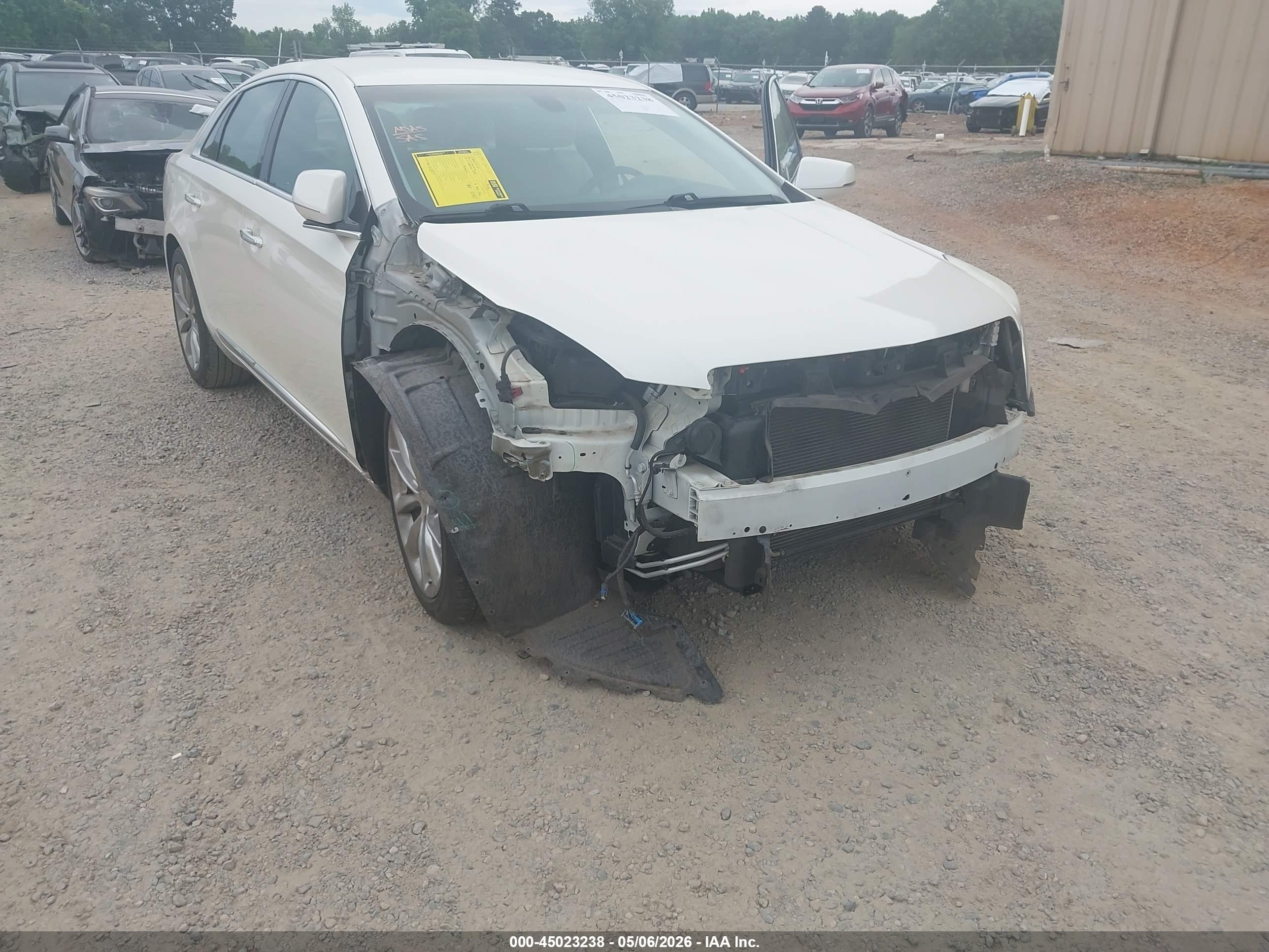 2013 Cadillac Xts Luxury Белый vin: 2G61P5S39D9212530
