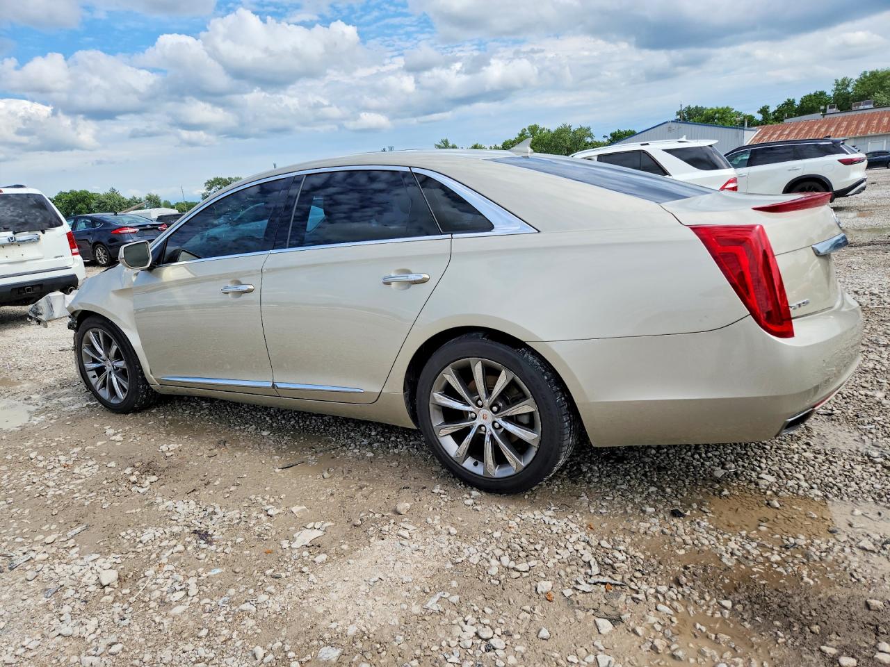 2013 Cadillac Xts Luxury Collection Золотой vin: 2G61P5S39D9233488