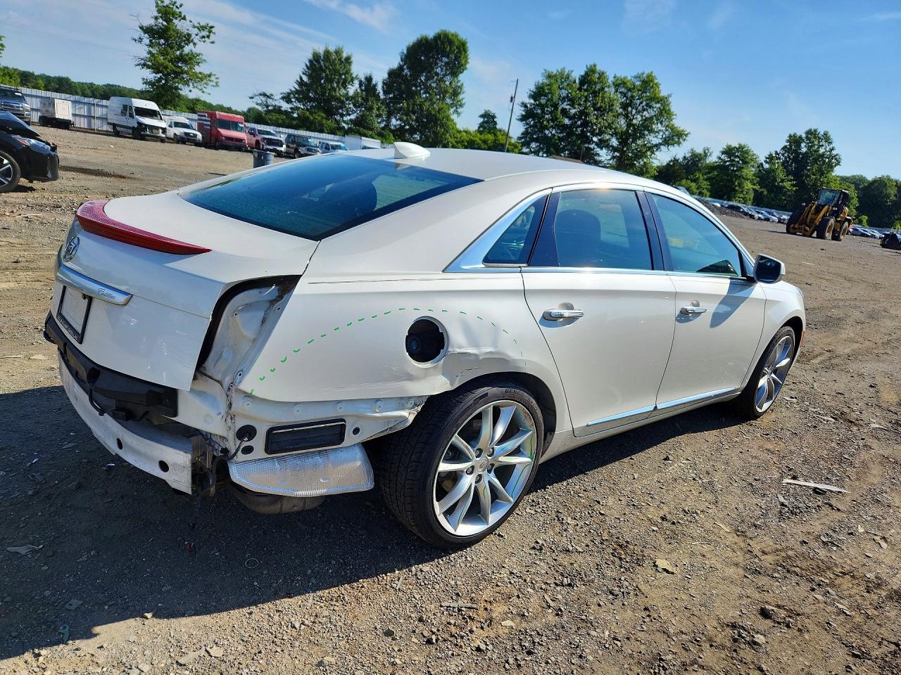 2015 Cadillac Xts Premium Collection Белый vin: 2G61P5S3XF9167326