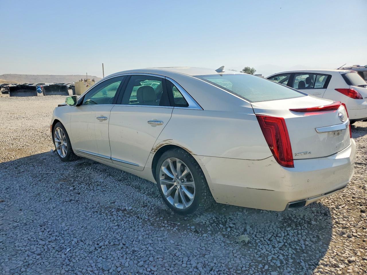2014 Cadillac Xts Premium Collection White vin: 2G61R5S32E9139707