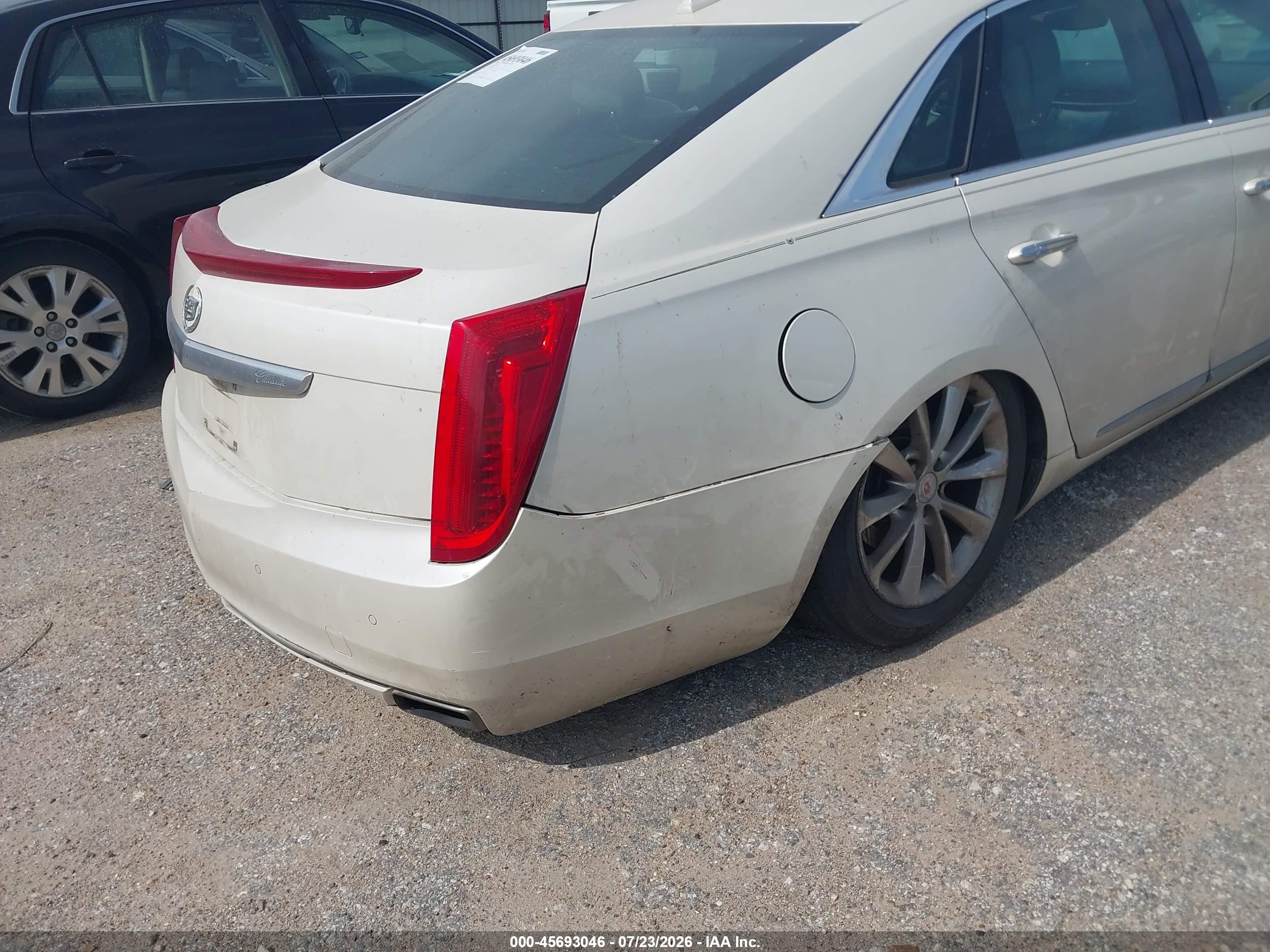 2013 Cadillac Xts Luxury Cream vin: 2G61R5S33D9176487