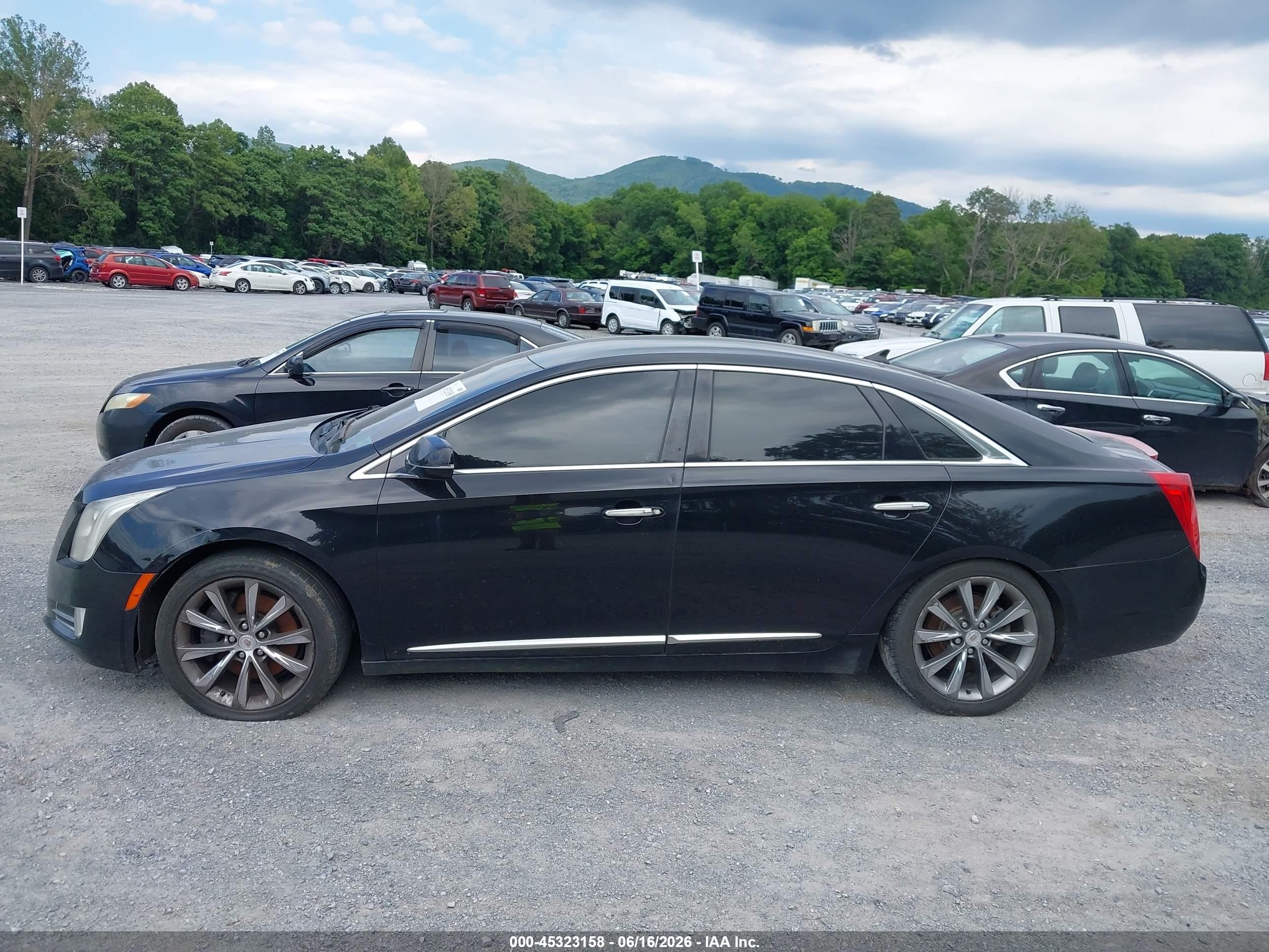 2013 Cadillac Xts Luxury Black vin: 2G61R5S33D9179874