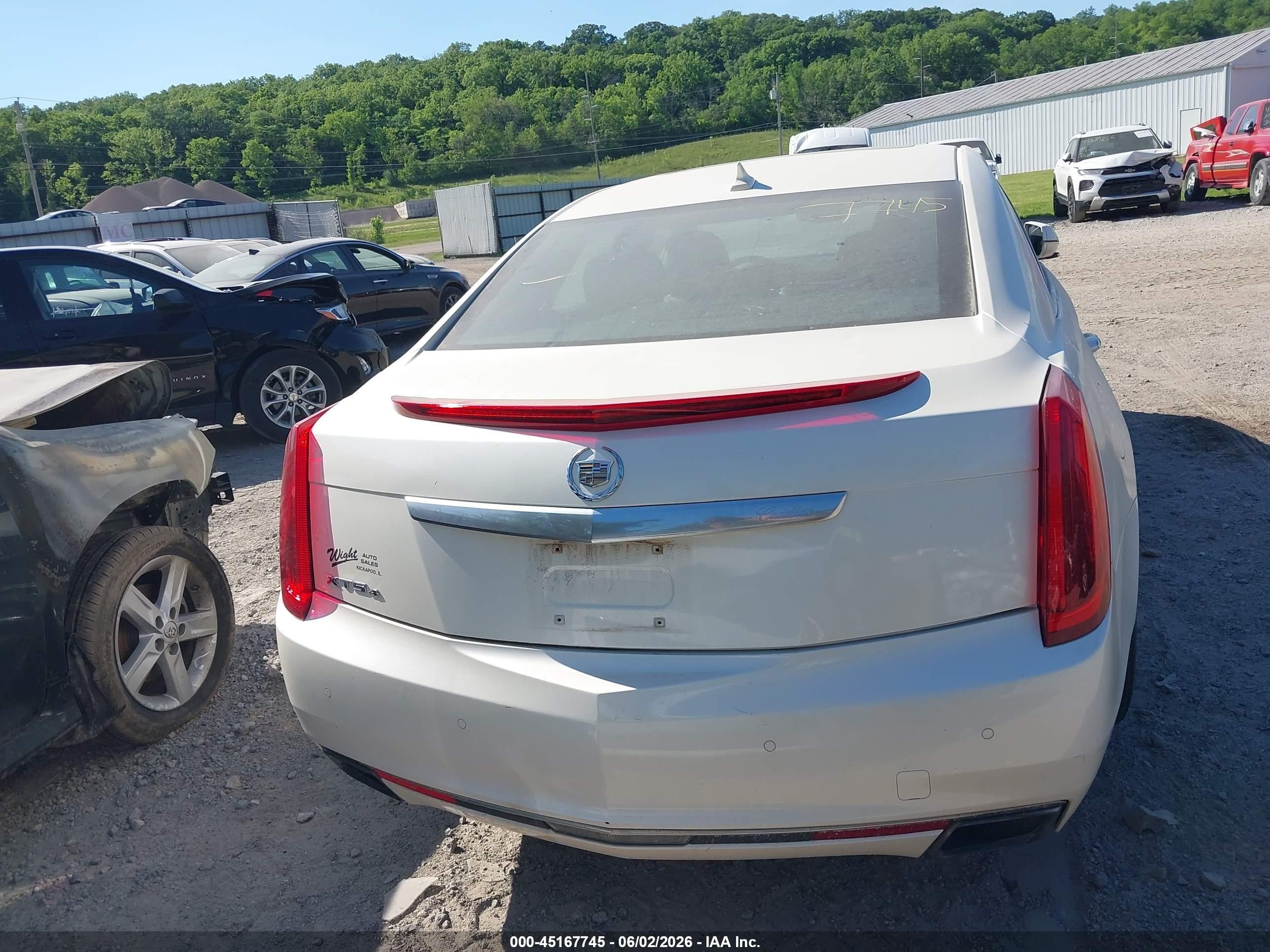 2013 Cadillac Xts Luxury White vin: 2G61R5S34D9102611