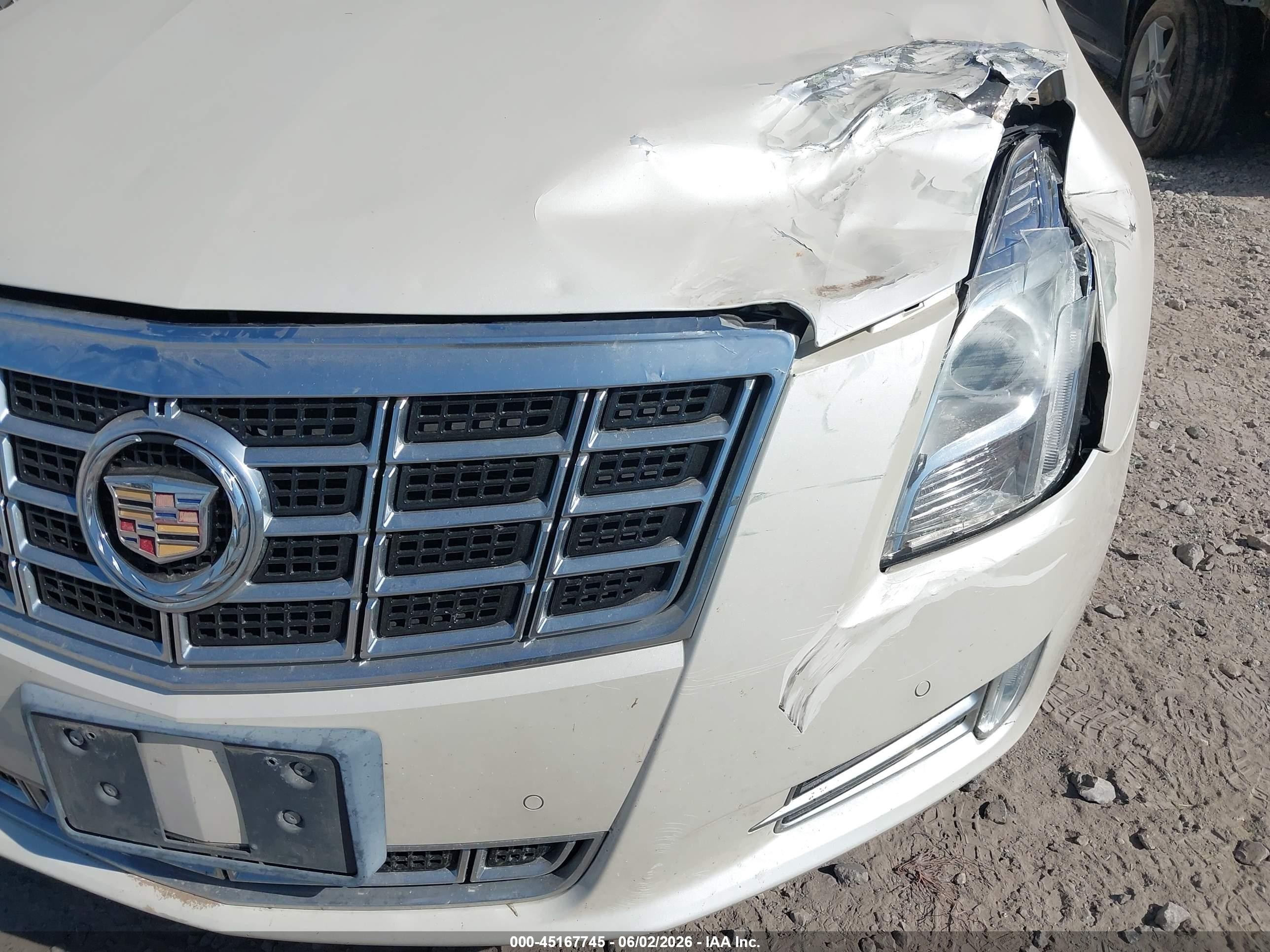 2013 Cadillac Xts Luxury White vin: 2G61R5S34D9102611
