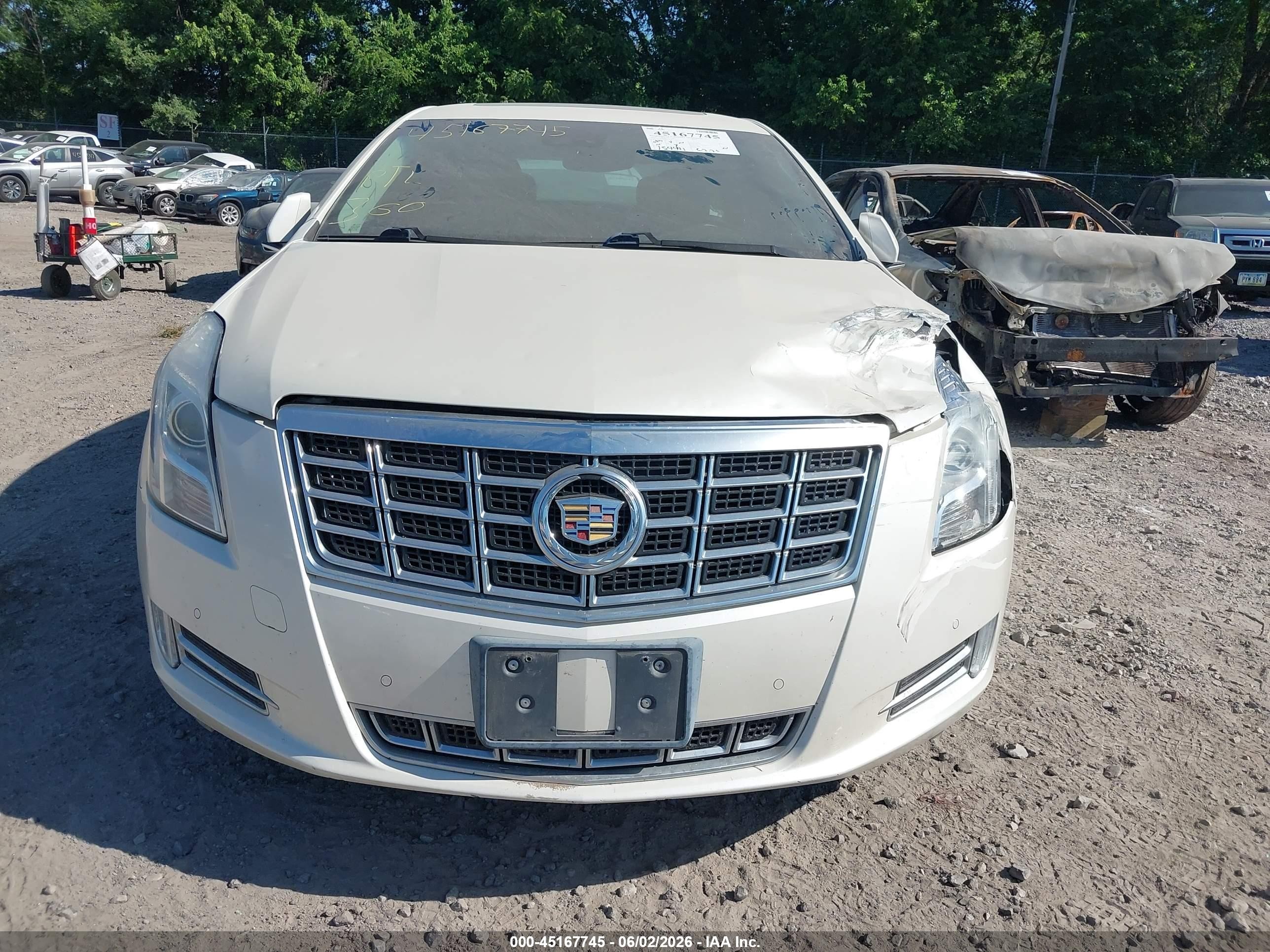 2013 Cadillac Xts Luxury White vin: 2G61R5S34D9102611