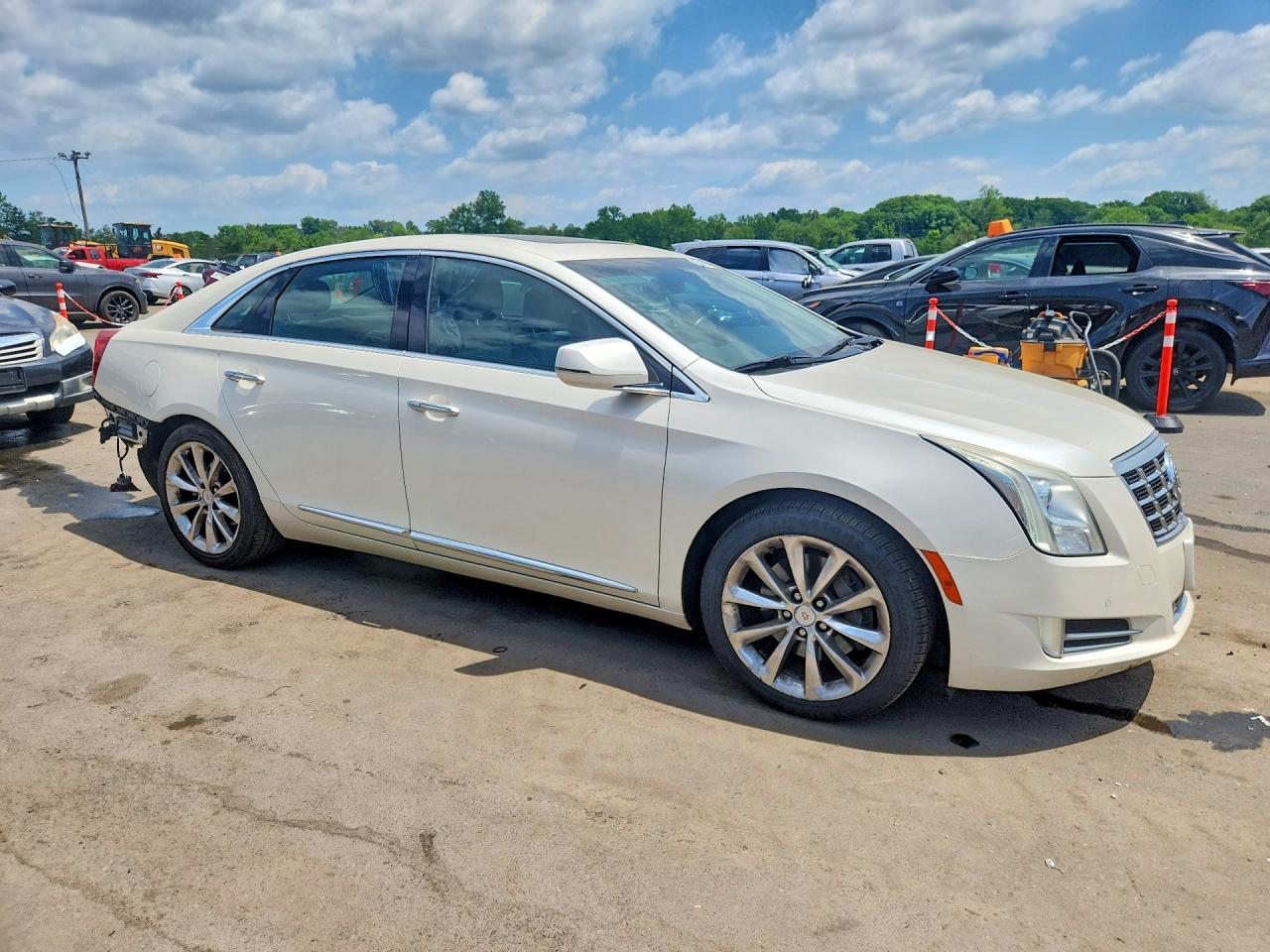 2013 Cadillac Xts Luxury Collection Cream vin: 2G61R5S35D9216939