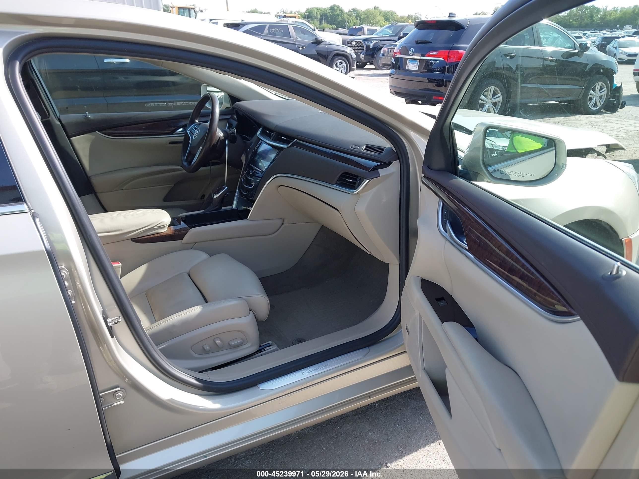 2013 Cadillac Xts Luxury Gold vin: 2G61R5S35D9240450
