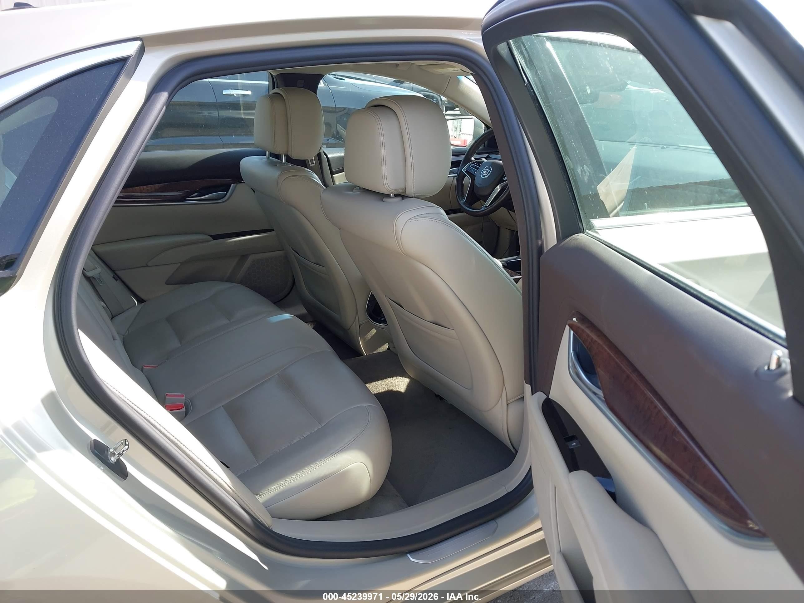 2013 Cadillac Xts Luxury Gold vin: 2G61R5S35D9240450