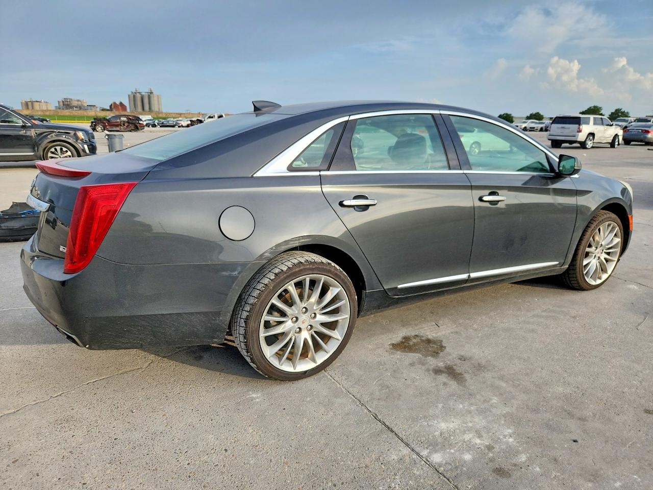 2015 Cadillac Xts Platinum Charcoal vin: 2G61S5S30F9117694