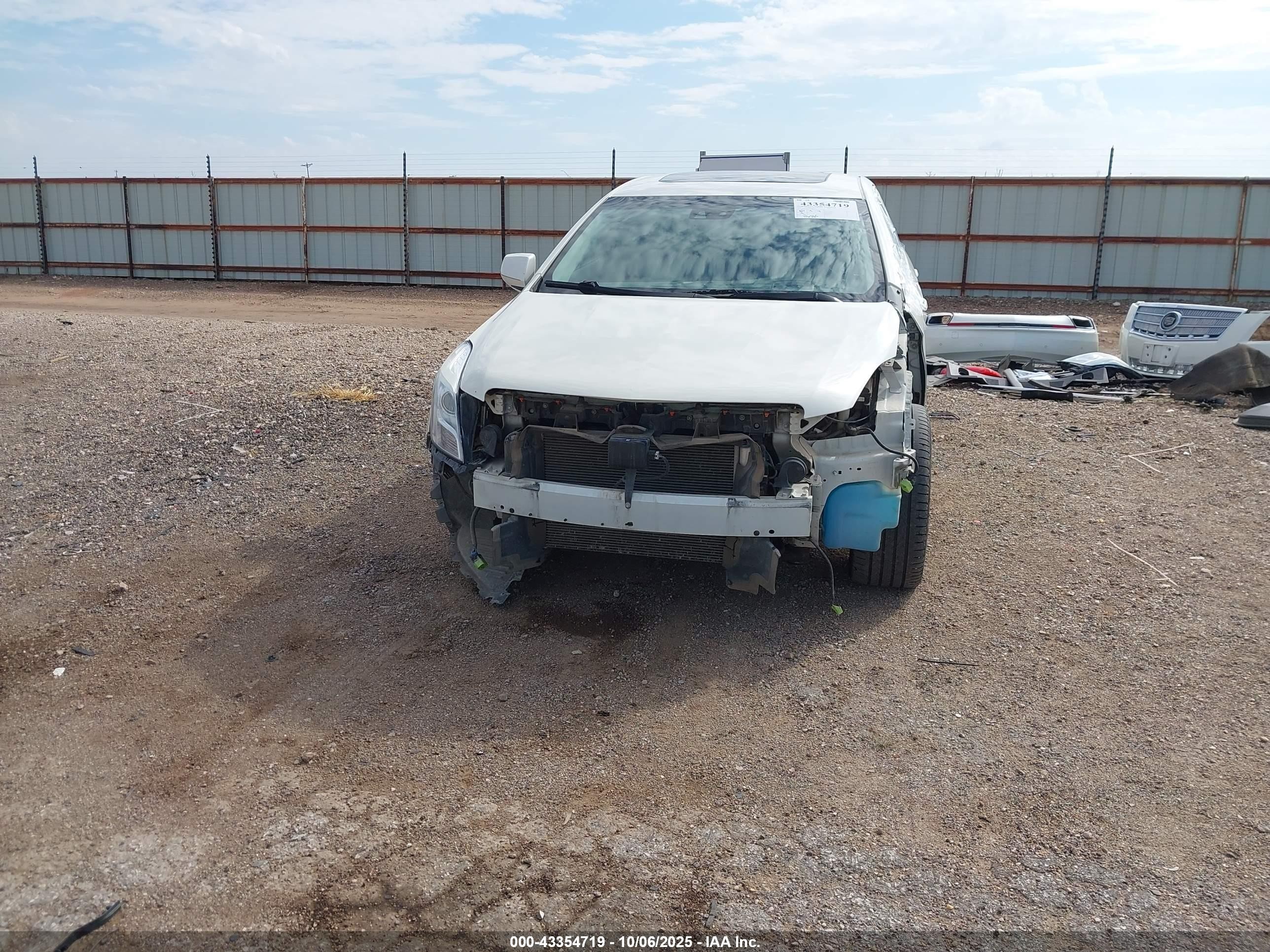 2014 Cadillac Xts Platinum Бежевый vin: 2G61S5S33E9138988