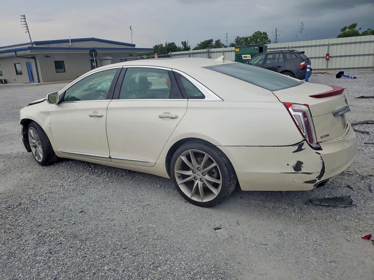 2014 Cadillac Xts Platinum Cream vin: 2G61S5S35E9245265