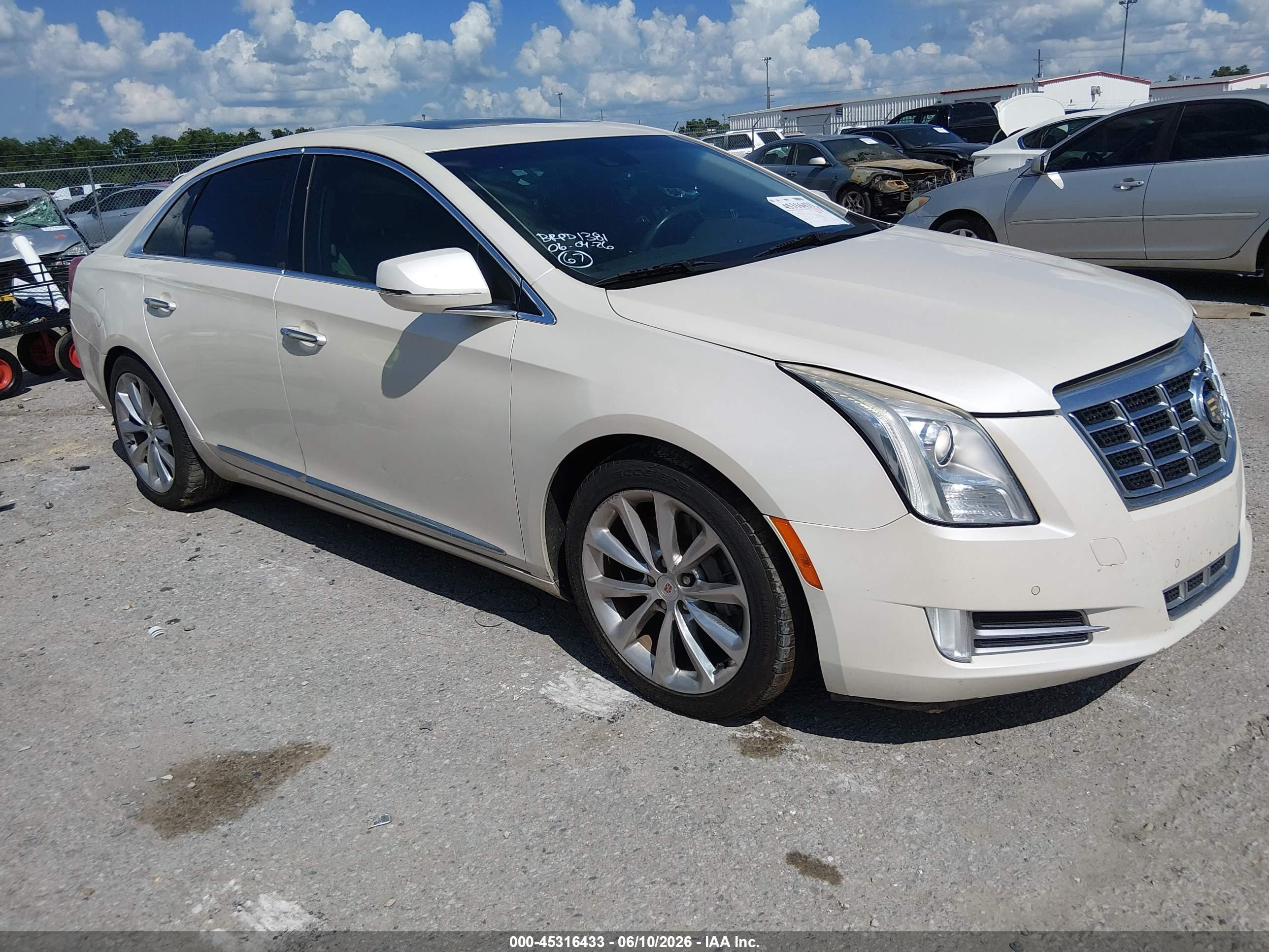 2013 Cadillac Xts Premium Cream vin: 2G61S5S38D9100929