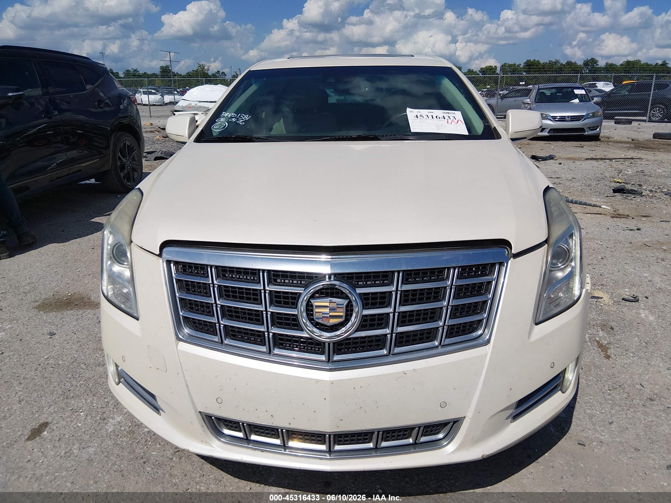 2013 Cadillac Xts Premium Cream vin: 2G61S5S38D9100929
